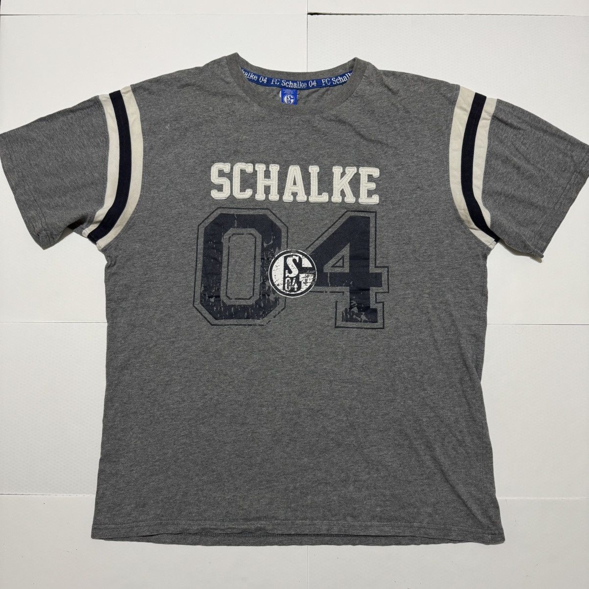 Other FC Schalke 04 Football Soccer Fan T-Shirt Jersey Size XL Size US XL / EU 56 / 4 - 1 Thumbnail