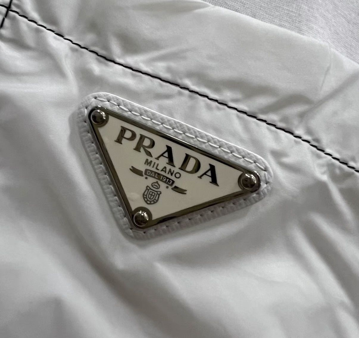 Prada PRADA White Patch Pocket Triangle Logo Short Sleeve J41 Size US L / EU 52-54 / 3 - 4 Thumbnail