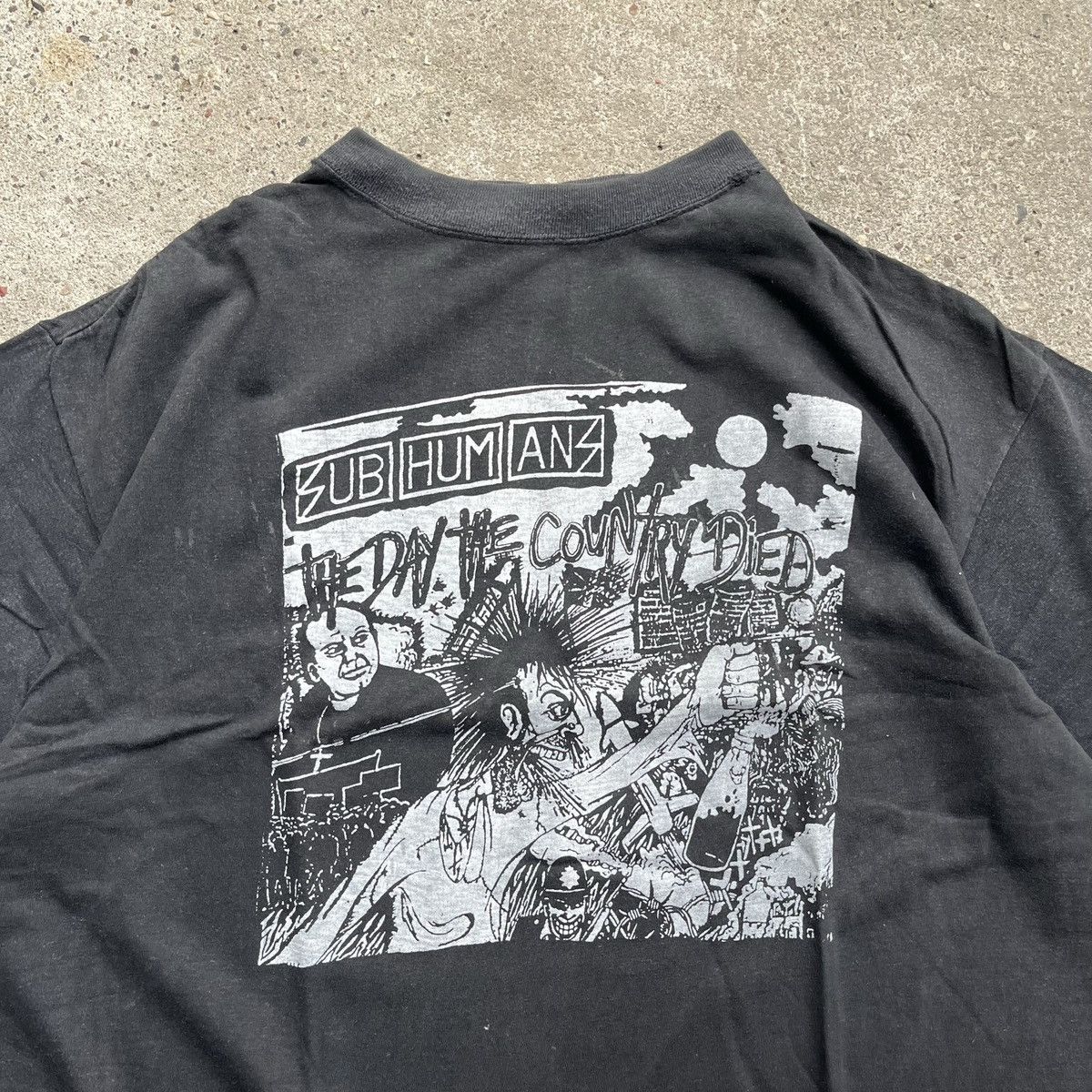 Band Tees × Vintage Vintage 90s Subhumans Band faded T Shirt UK Punk Size US XL / EU 56 / 4 - 2 Thumbnail