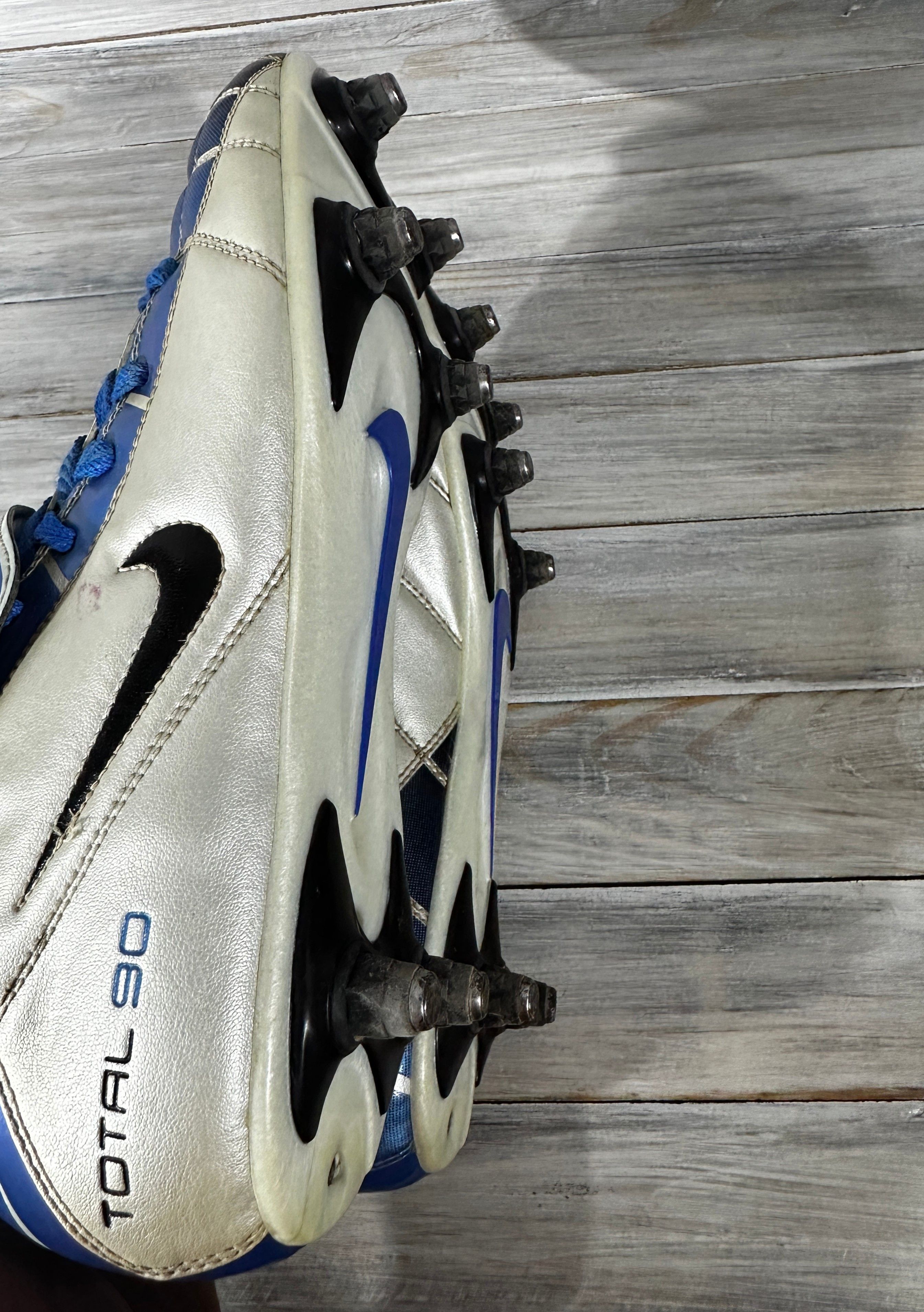Nike × Vintage Vintage Nike Total 90 Men's Football Cleats Boots Silver Blu Size US 11 / EU 44 - 22 Thumbnail