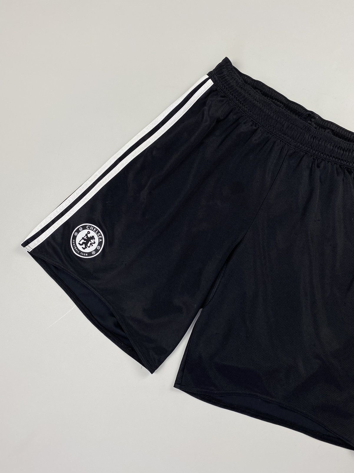 Adidas Adidas Chelsea 2008 Soccer Shorts size L Size US 34 / EU 50 - 5 Thumbnail