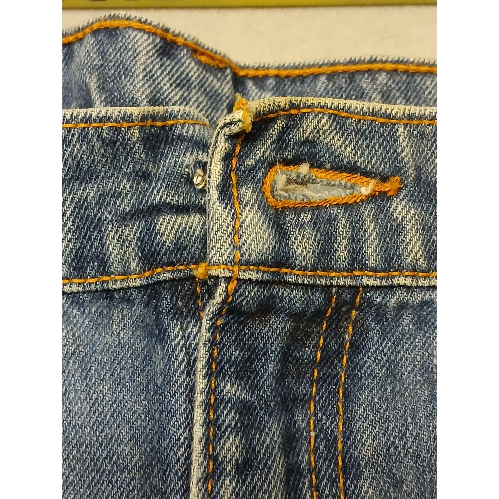 Levi's Levi's (20W ) Men's Relaxed Fit Tapered Leg Blue Denim Jeans Size US 36 / EU 52 - 9 Thumbnail