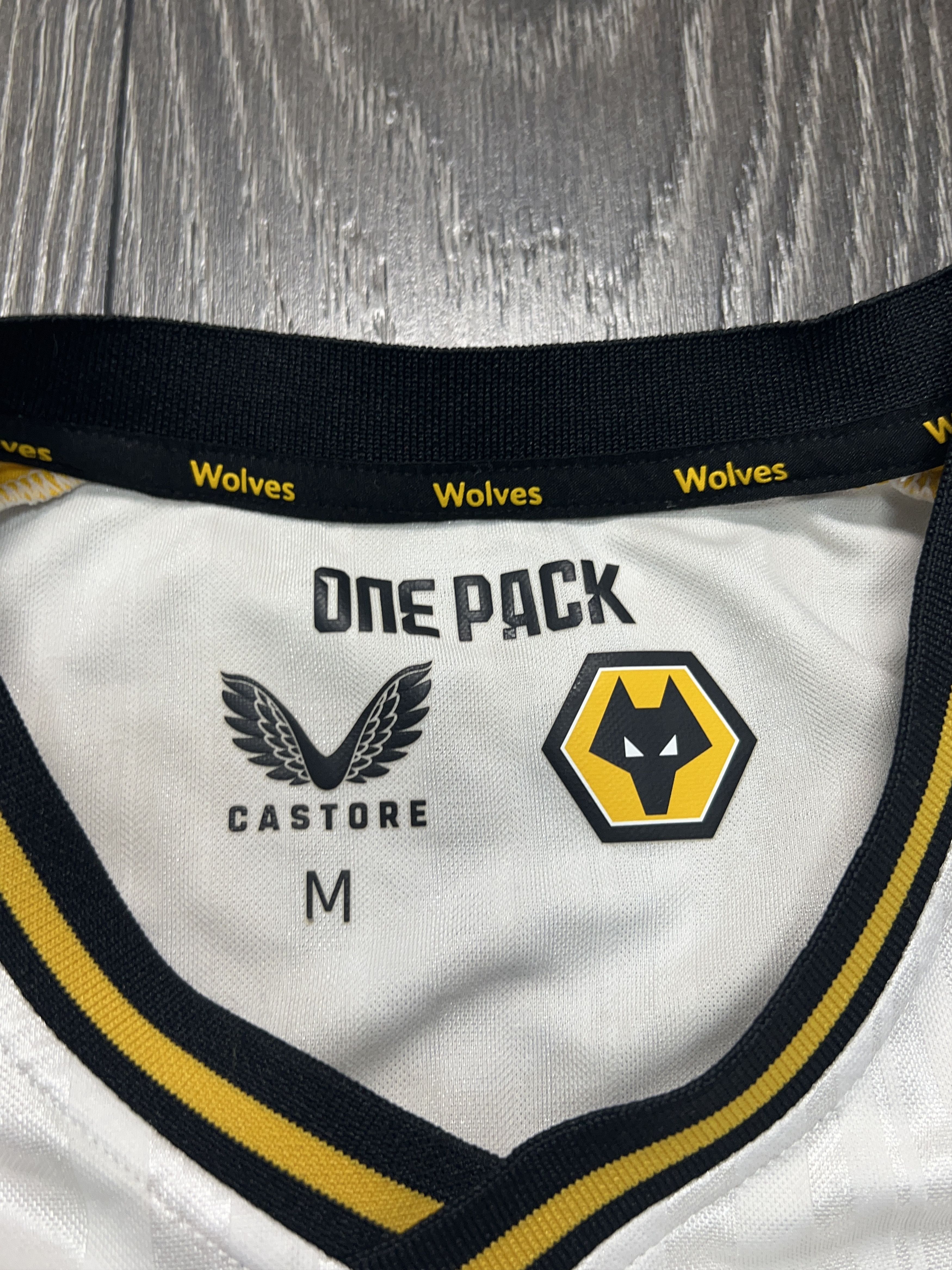 Castore Castore Wolverhampton Wanderers Football Soccer Shirt Jersey Size US M / EU 48-50 / 2 - 3 Thumbnail