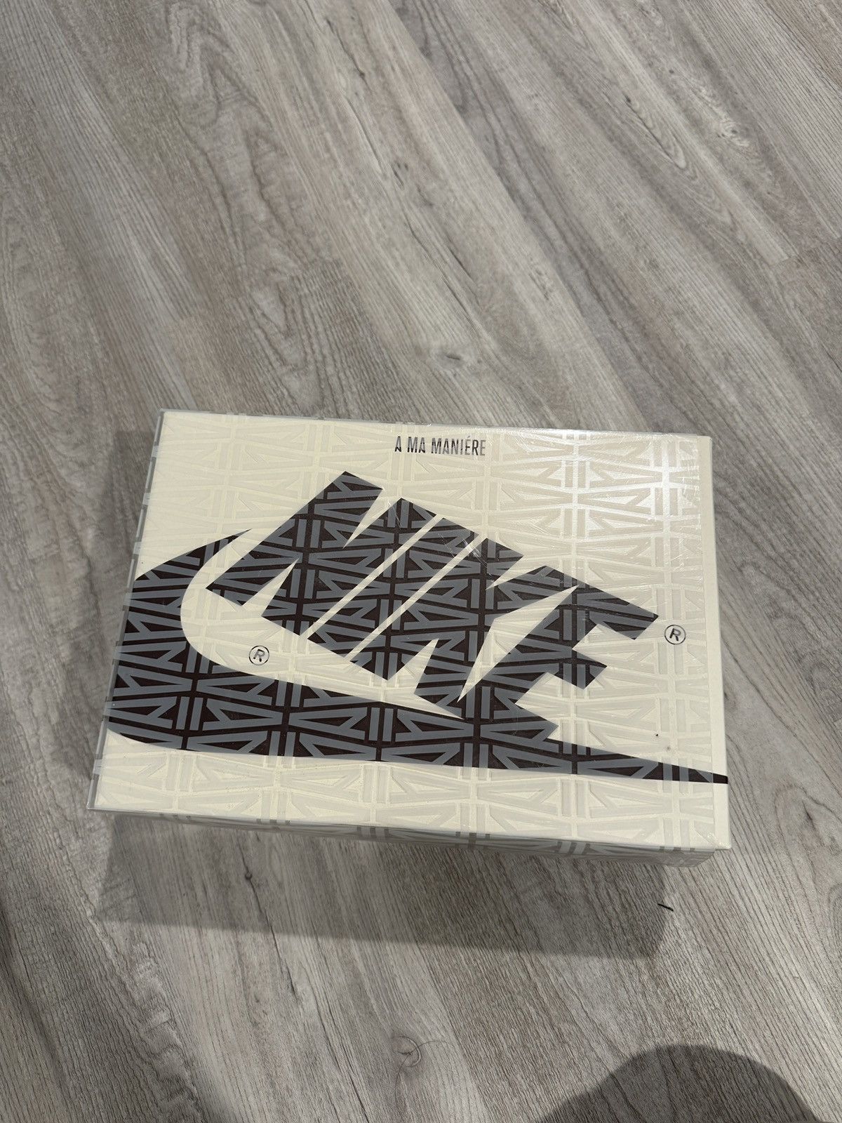 A Ma Maniere × Jordan Brand Jordan 1 A Ma Maníere Size US 9.5 / EU 42-43 - 13 Thumbnail