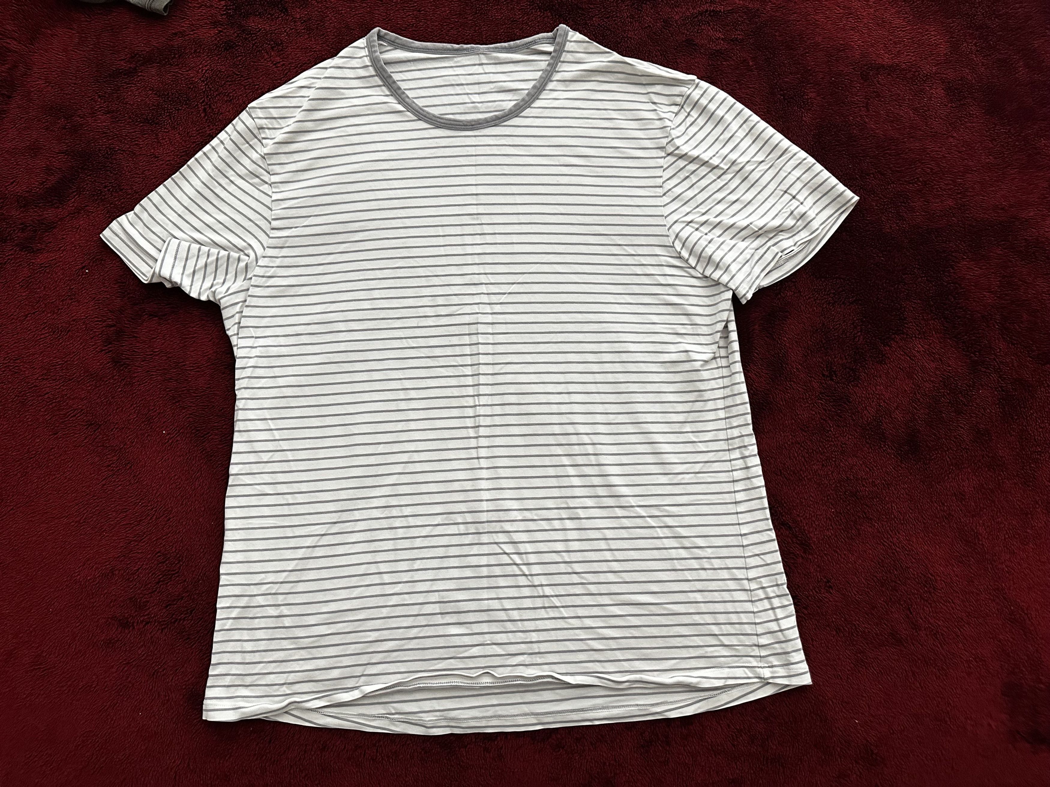 Lululemon Lululemon 5 Year Basic Gray Striped T Shirt Size US XL / EU 56 / 4 - 1 Thumbnail