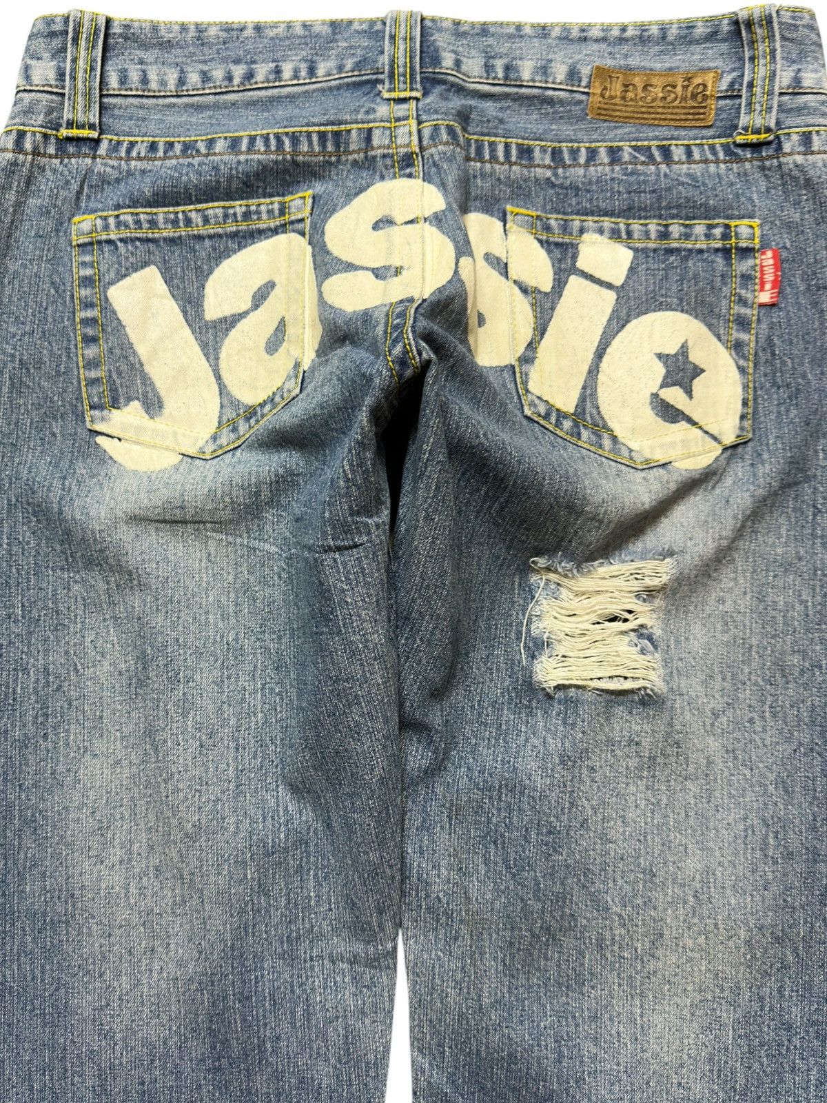 Tornado Mart Vintage Jassie Printed Logo Ripped Distressed Denim Size US 32 / EU 48 - 4 Thumbnail
