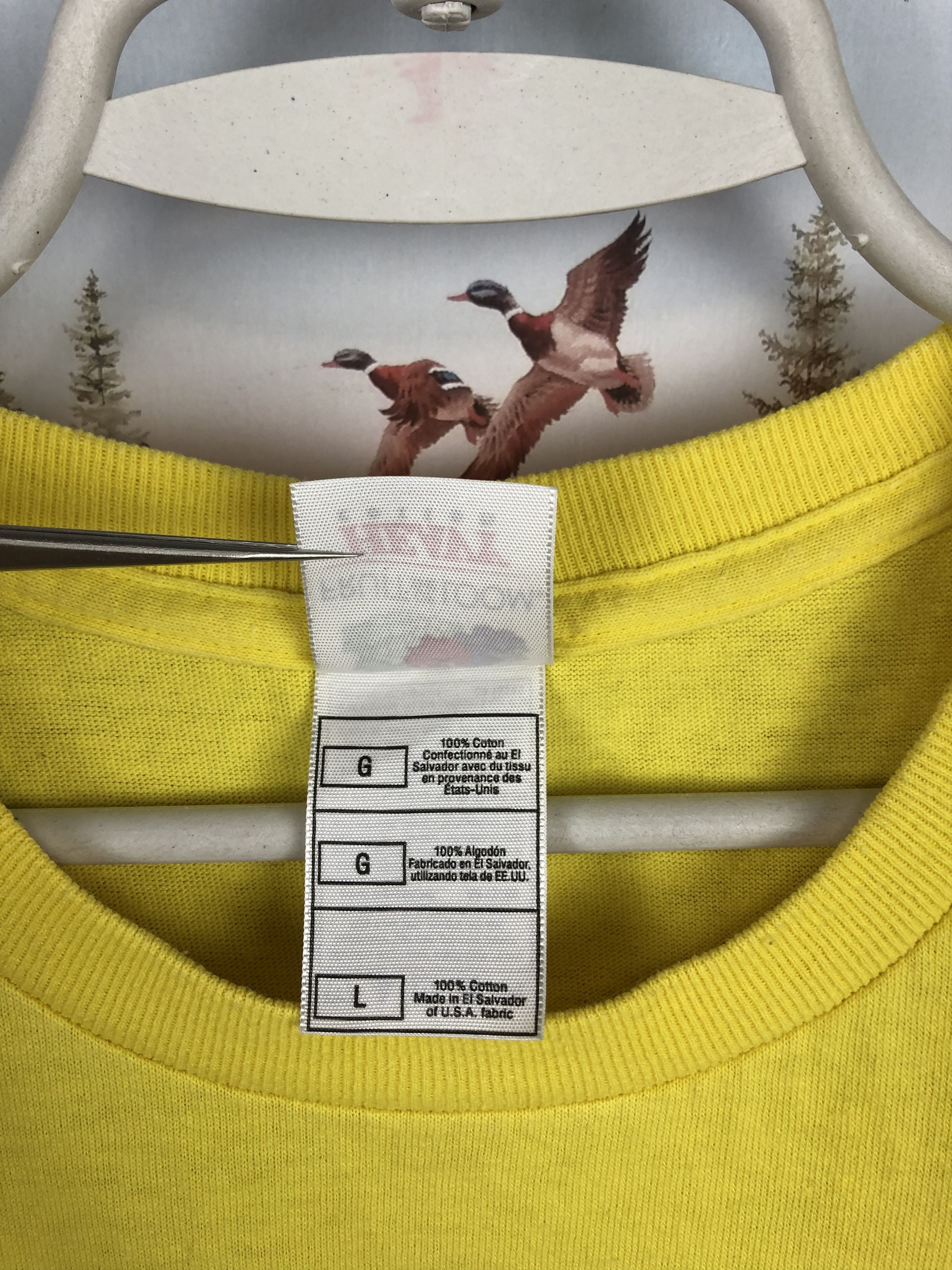Vintage Vintage Valentino Rossi Doctor Sun Racing Yamaha Jersey Tee Size US L / EU 52-54 / 3 - 11 Thumbnail