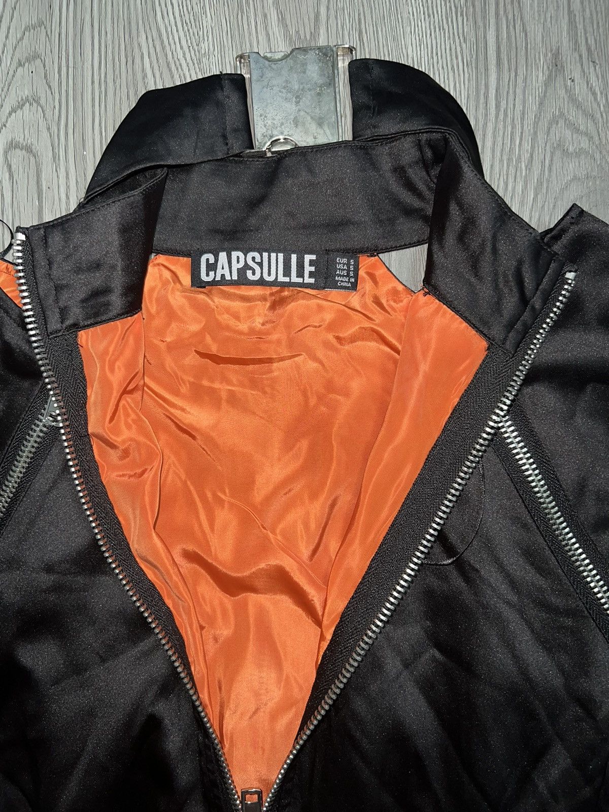 Dolls Kill Dollskill Capsulle crop bomber 🖤 Size S / US 4 / IT 40 - 7 Thumbnail