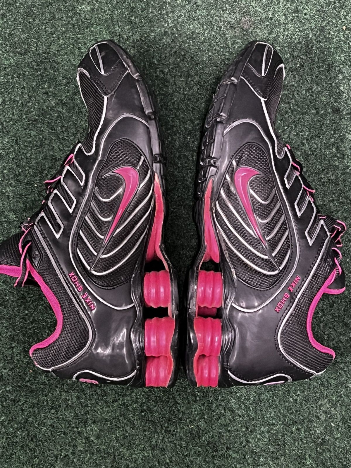 Nike 2012 Nike Shox Navina Size US 6 / EU 39 - 4 Thumbnail