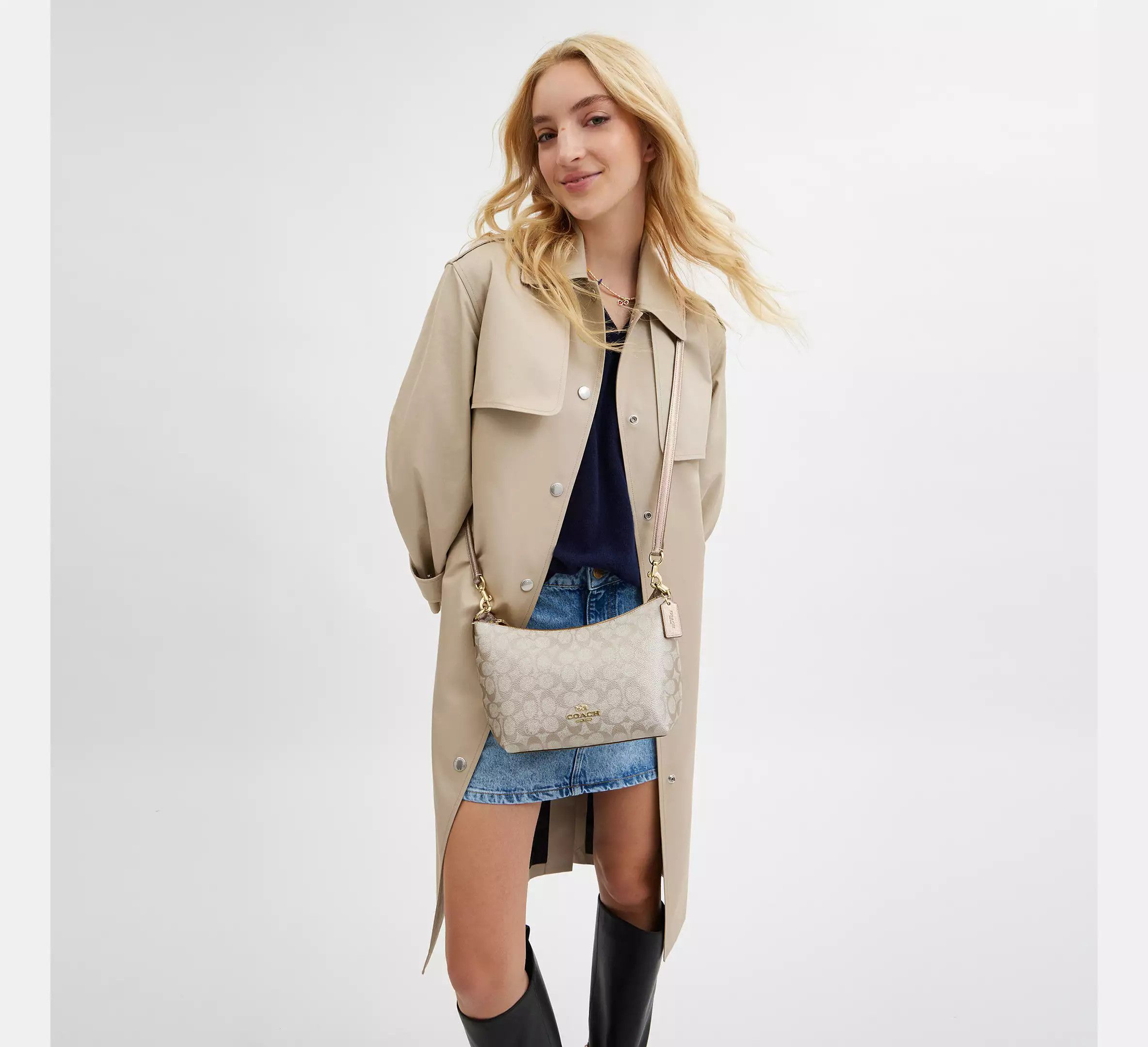 Coach Zip Top Shoulder Bag In Signature Canvas CW391 Size ONE SIZE - 9 Thumbnail