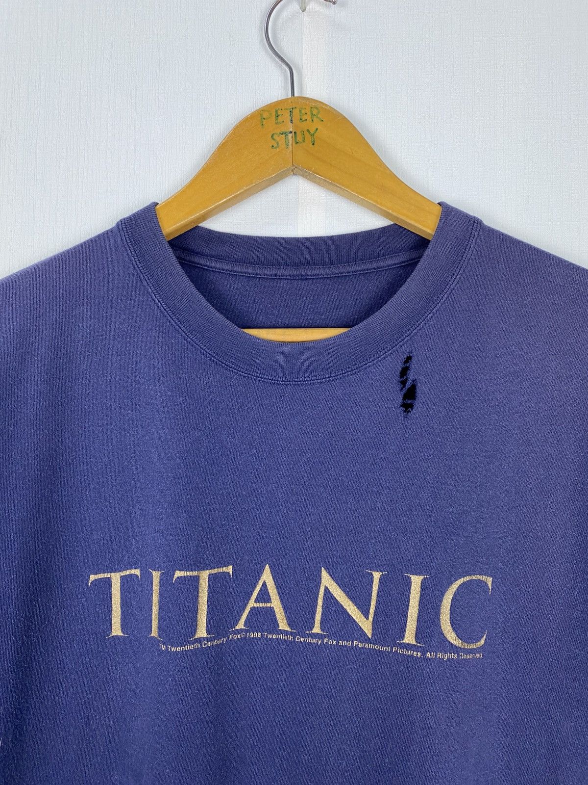 Vintage Vintage 1998 Titanic Movie Size US M / EU 48-50 / 2 - 5 Thumbnail