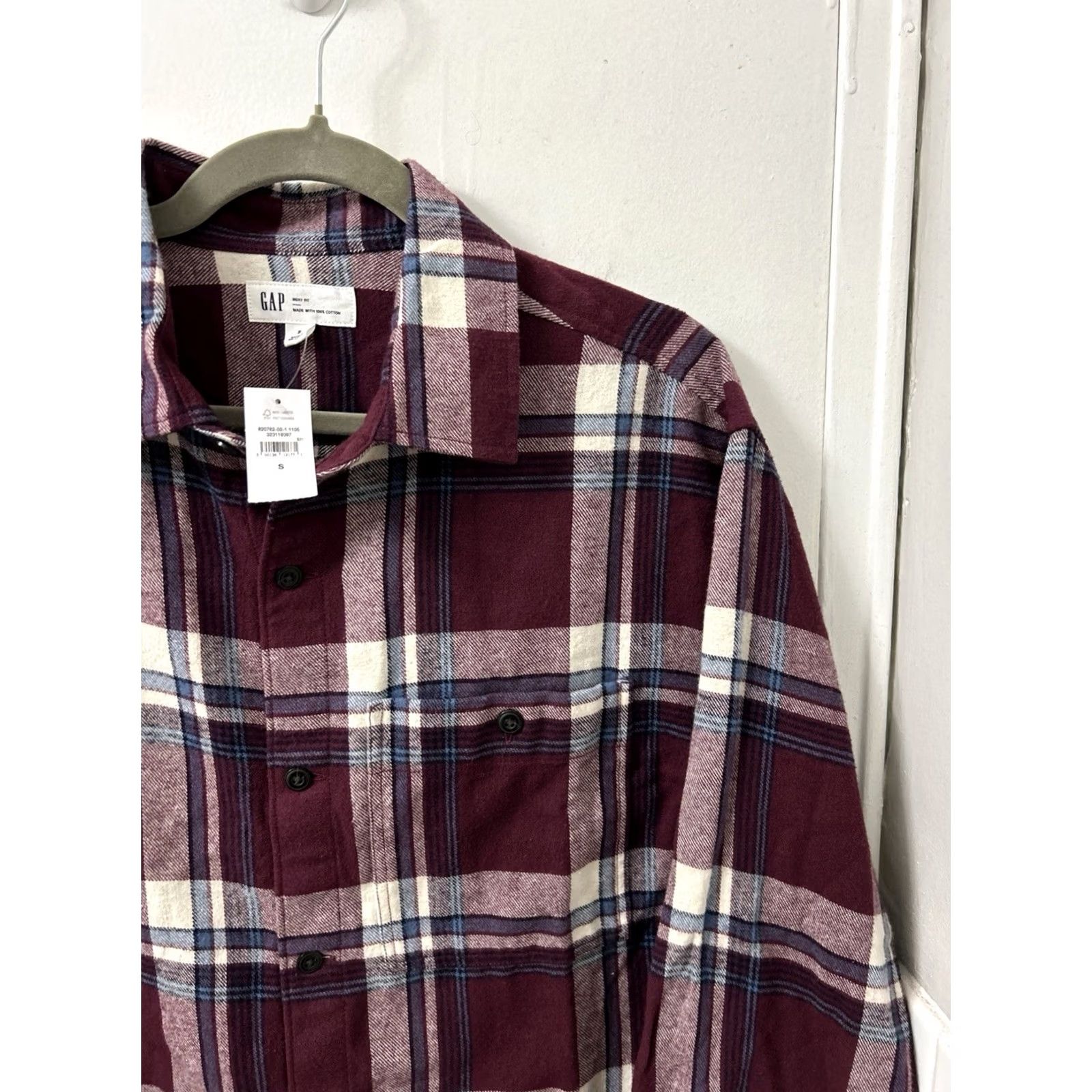 Gap VINTAGE Gap Flannel Shirt Mens Small Maroon Plaid Boxy Fit 100% Cotton Button Down NWT Size US S / EU 44-46 / 1 - 4 Thumbnail