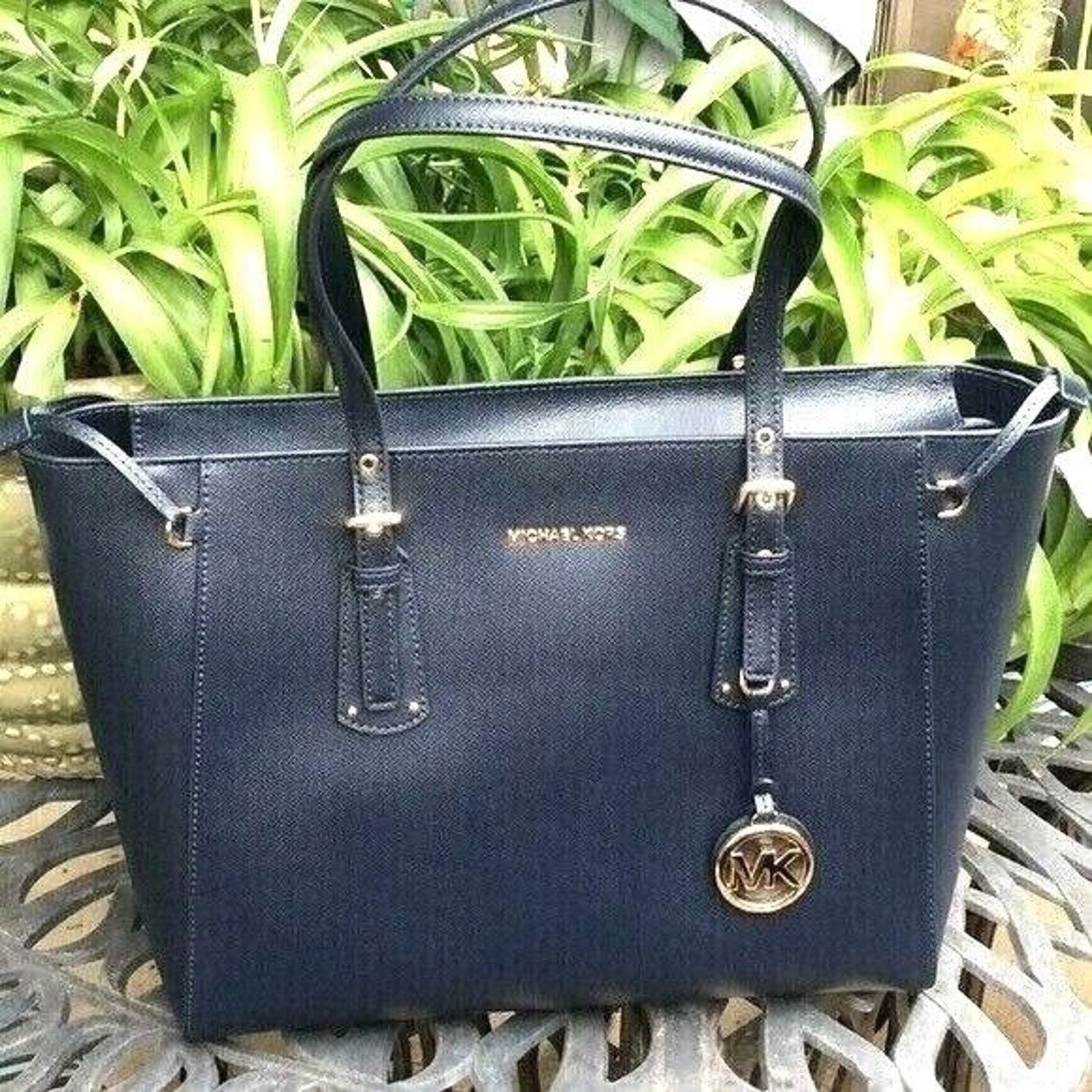 Michael Kors Michael Kors Womens Large Navy Blue Tote NWT Size ONE SIZE - 1 Thumbnail