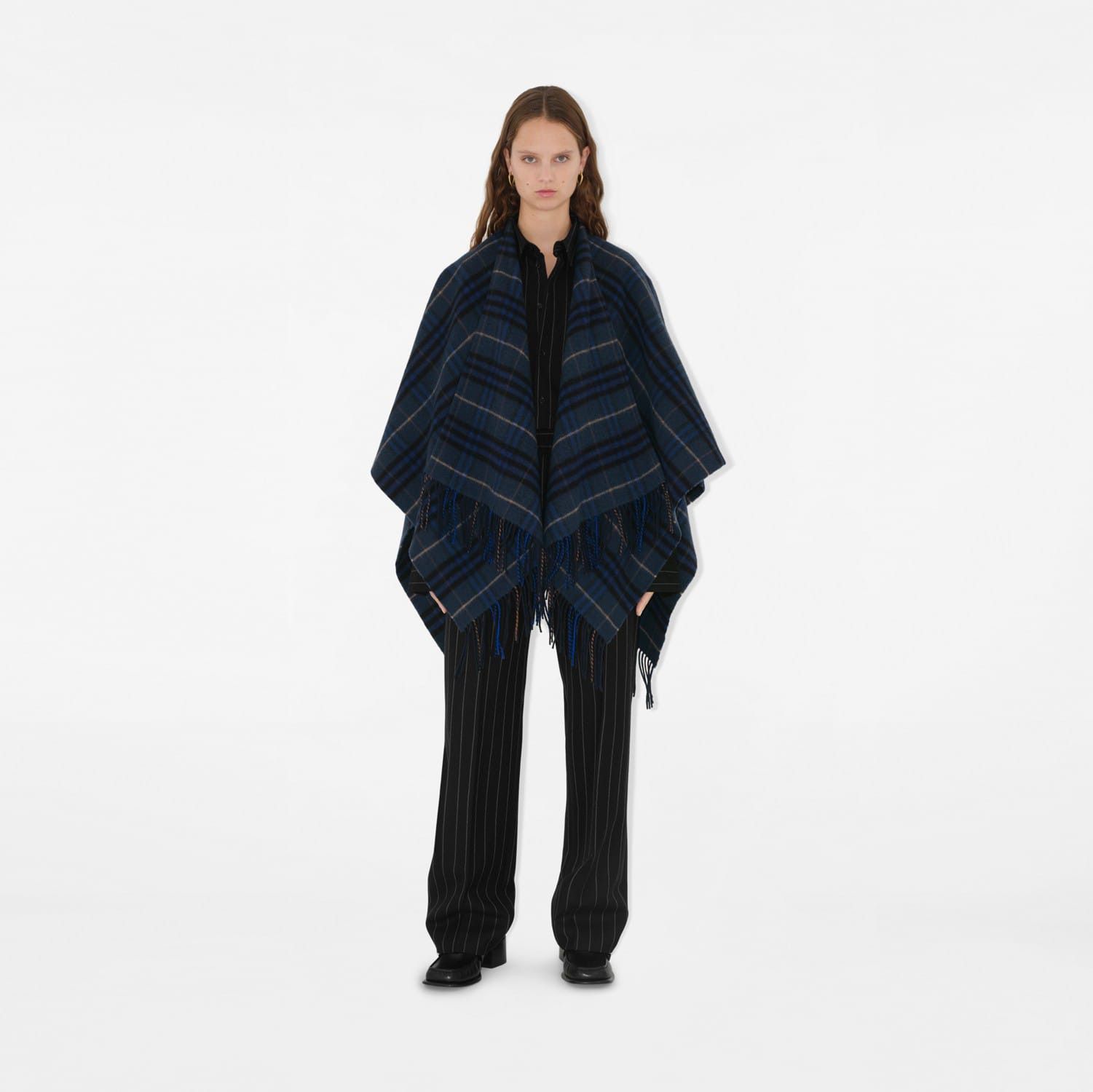 Burberry o1w1db10126 Check Wool Cashmere Cape in Multicolor Size M / US 6-8 / IT 42-44 - 6 Thumbnail