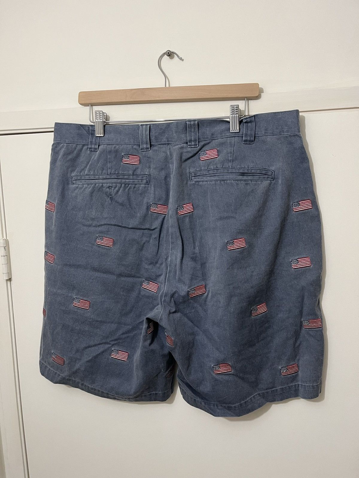 Vintage Vintage 90’s Super Baggy USA Flag Print Shorts Size 40 Size US 40 / EU 56 - 3 Thumbnail