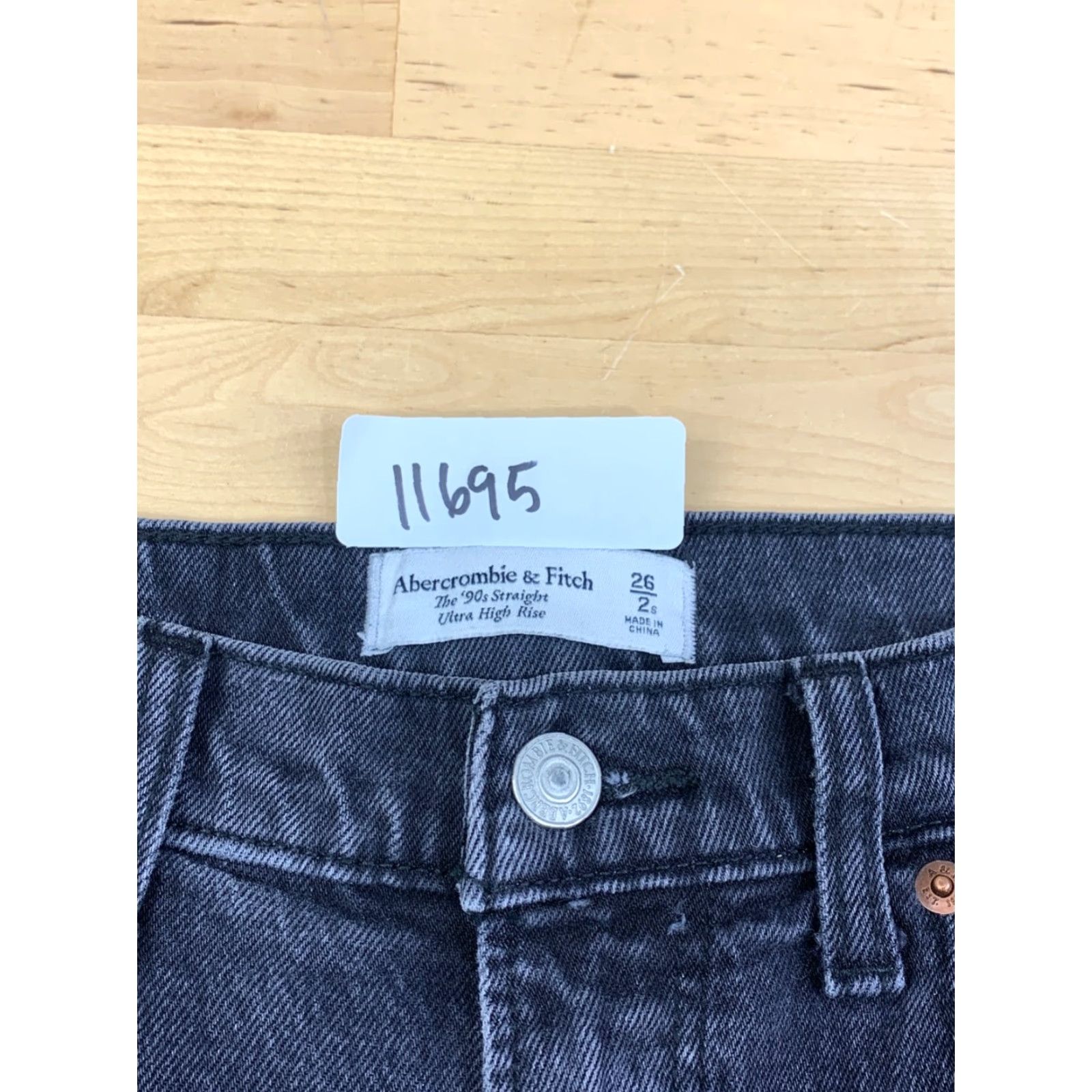 Abercrombie & Fitch Abercrombie & Fitch 90s Straight High Rise Denim Jeans Womens 26 Black 5-Pocket Design Vintage No Size ONE SIZE - 3 Thumbnail