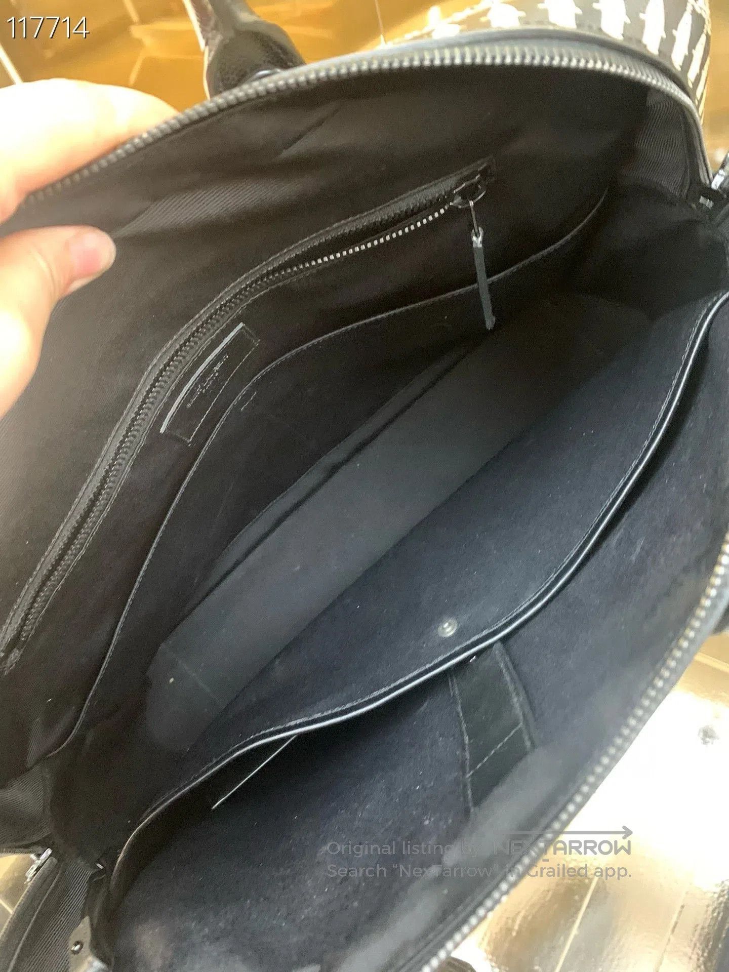 Yves Saint Laurent YSL 077694 v601 Runway Briefcase. Size ONE SIZE - 6 Thumbnail
