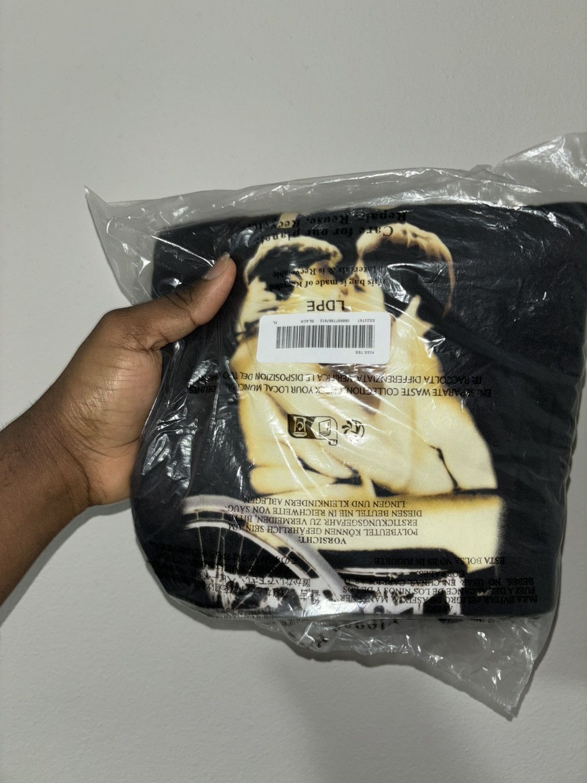 Supreme Supreme Kiss Tee Size US XL / EU 56 / 4 - 5 Thumbnail