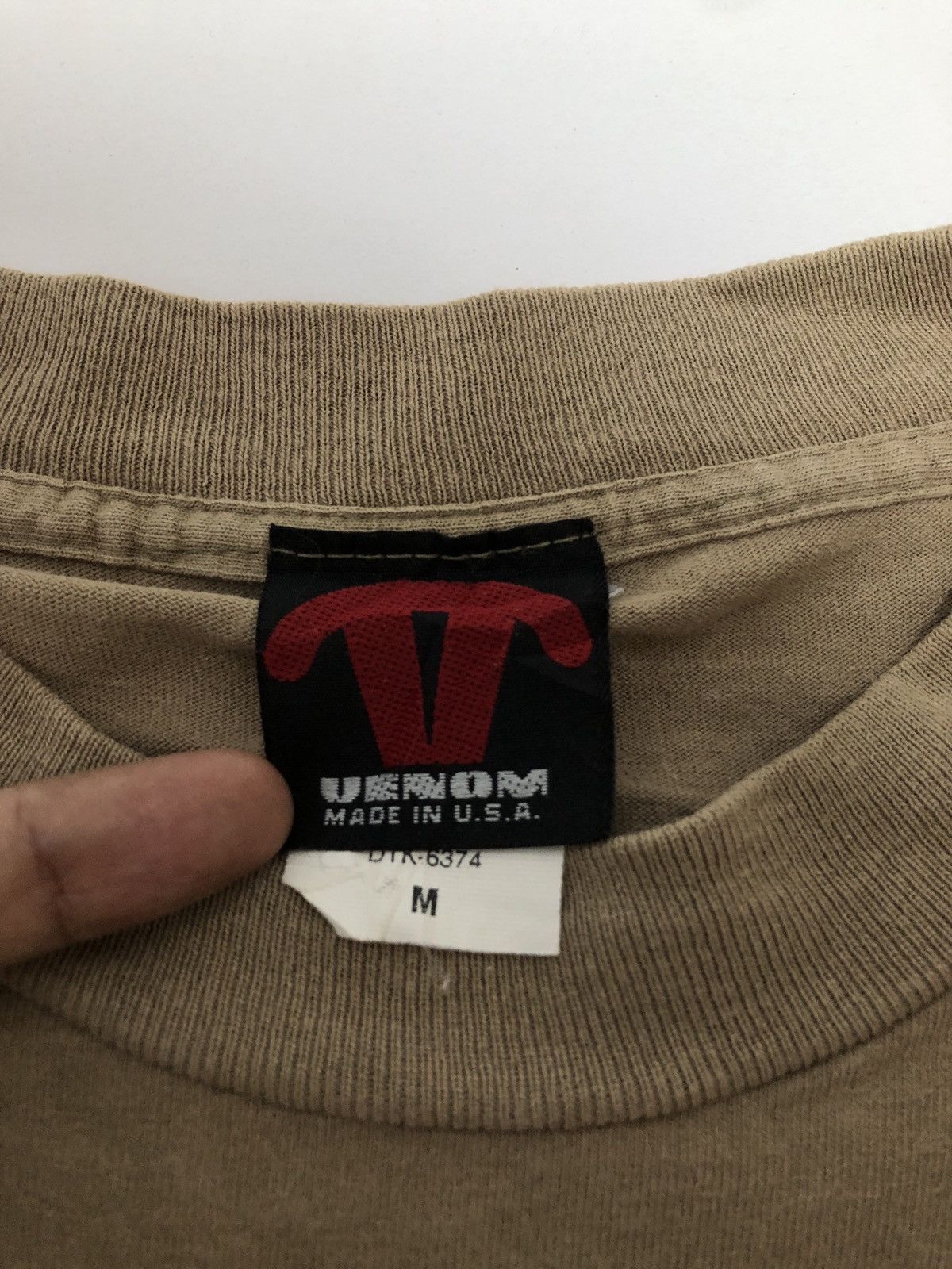 Vintage Vintage 90s Venom T-Shirt Size US M / EU 48-50 / 2 - 4 Thumbnail