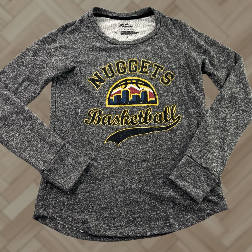 Vintage Majestic Denver Nuggets Pullover Sweatshirt Women's Large Gray Regular Logo Sports Shirt Pullover Mens Womens Boys Girls Size L / US 10 / IT 46 - 1 Thumbnail