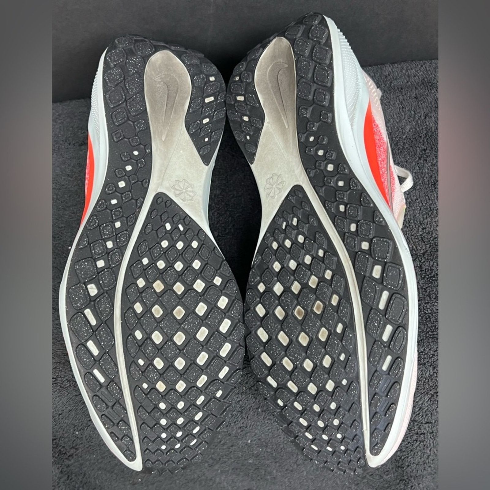 Nike Nike Womens Air Zoom Pegasus 41 White Crimson Shoes SIZE 10 Size US 10 / IT 40 - 8 Thumbnail
