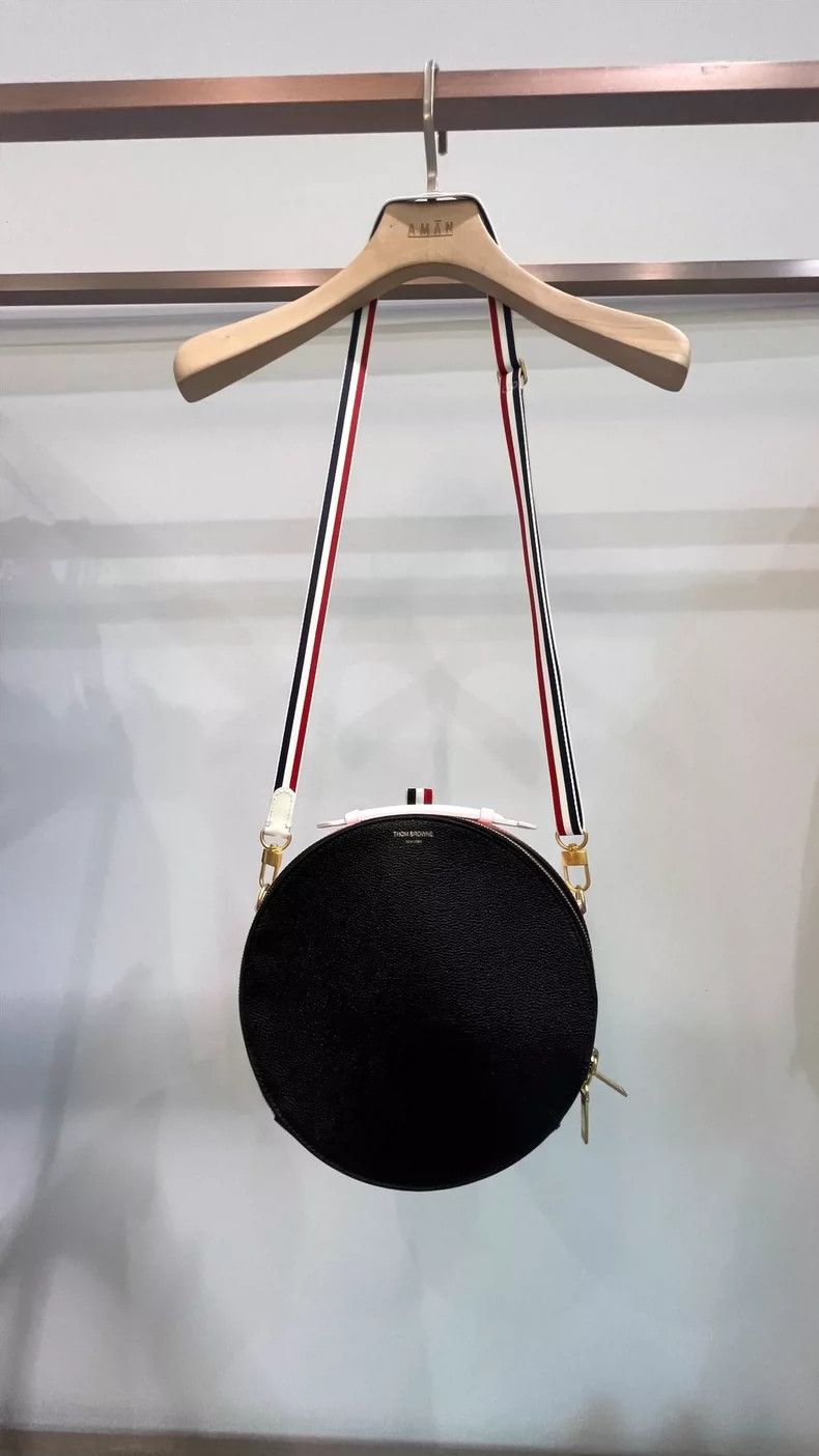 Thom Browne Thom Browne Cowhide cylinder bag Size ONE SIZE - 1 Thumbnail