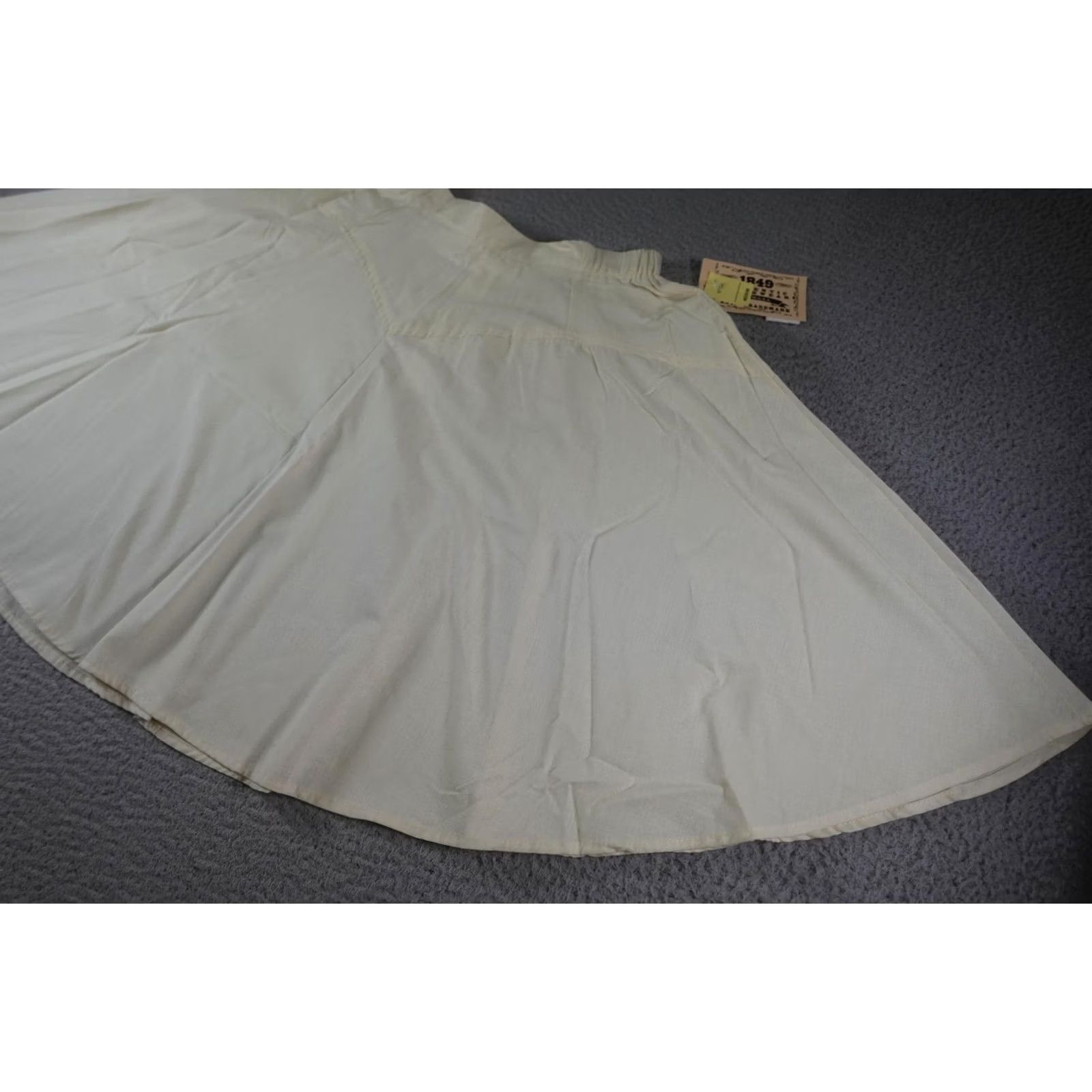 DANCER VINTAGE 1849 Authentic Ranchwear White Western Skirt Womens Medium Knee Length Elastic Waist Cowboy Theme Mens? No. Size 32" / US 10 / IT 46 - 4 Thumbnail