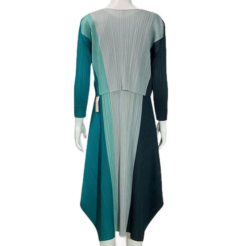 Issey Miyake Issey Miyake size:3 A blue-gray pleated cardigan Size XS / US 0-2 / IT 36-38 - 2 Thumbnail