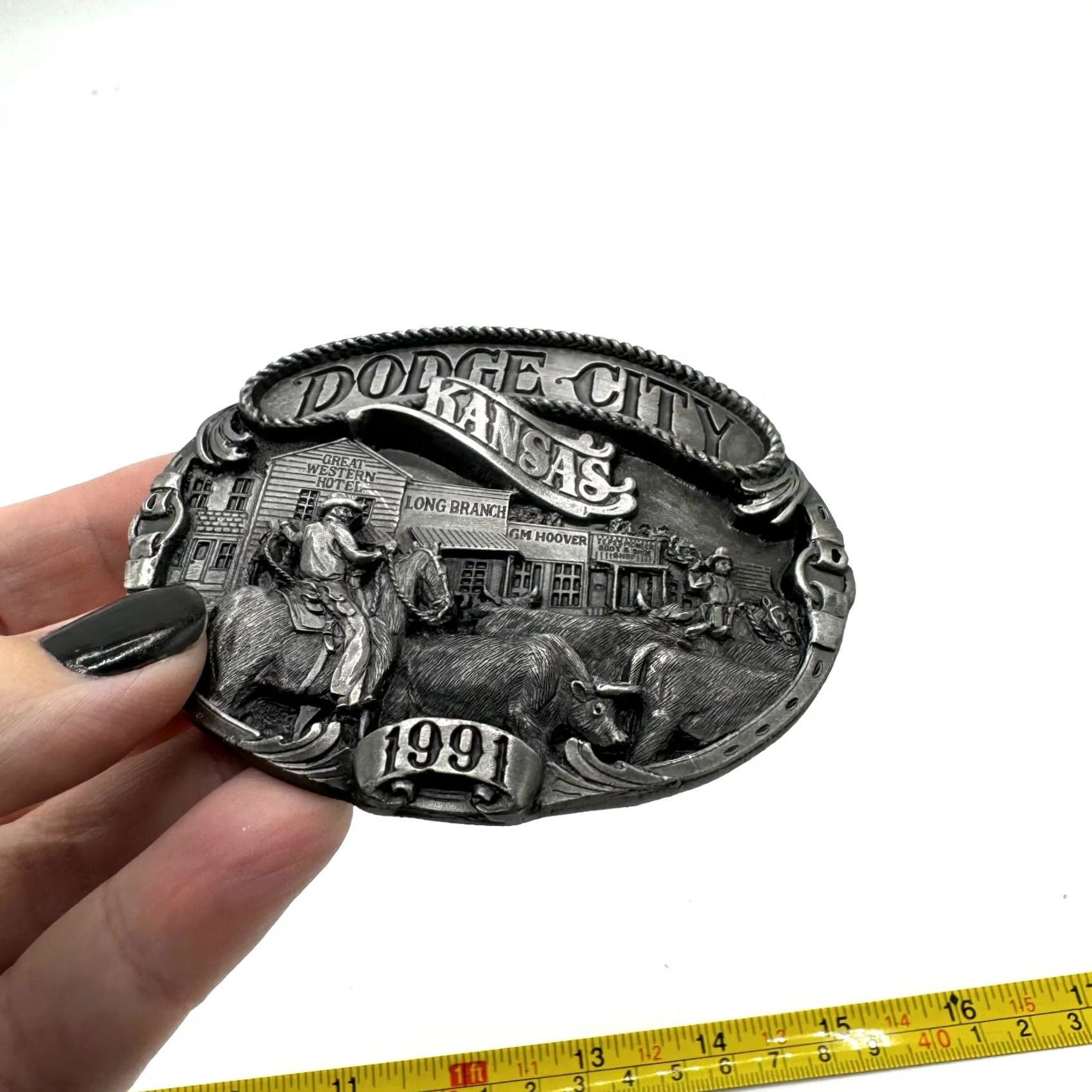 Vintage Siskiyou Dodge City Kansas Old West Cowboys Cattle Metal Belt Buckle 1991 Adult Unisex Silver Size ONE SIZE - 3 Thumbnail