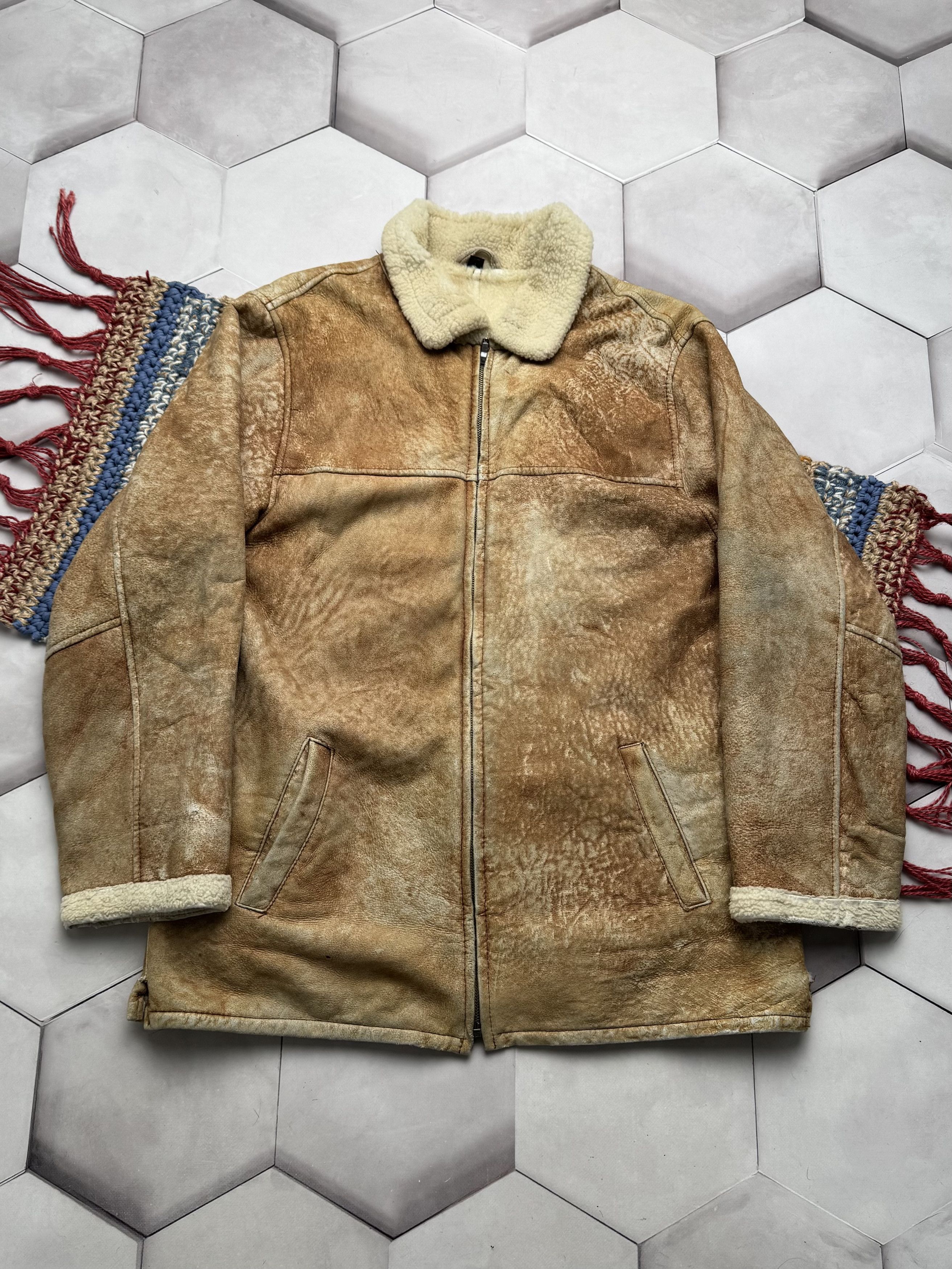 Japanese Brand Vintage Real Sheepskin Faded Jacket (E4) Size US M / EU 48-50 / 2 - 1 Thumbnail