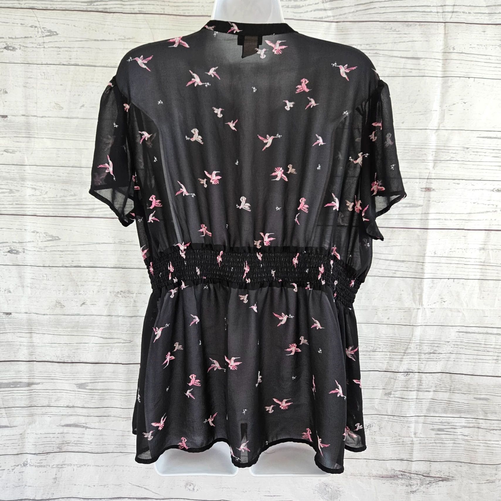 Torrid Torrid Womens Button Front Top Sz 2 Black Pink Hummingbird Print Semi Sheer Blouse Short Sleeve Plus Size Size XXL / US 16-18 / IT 52-54 - 3 Thumbnail
