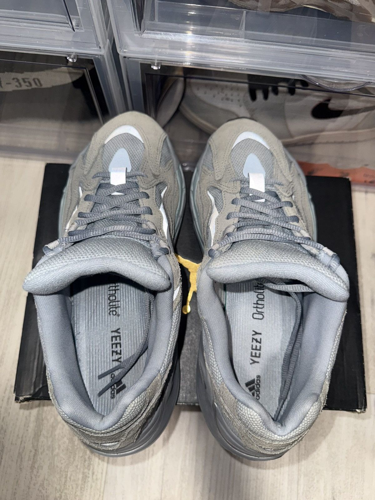 Adidas × Kanye West Adidas Yeezy 700 V2 Hospital Blue Size US 9.5 / EU 42-43 - 6 Thumbnail