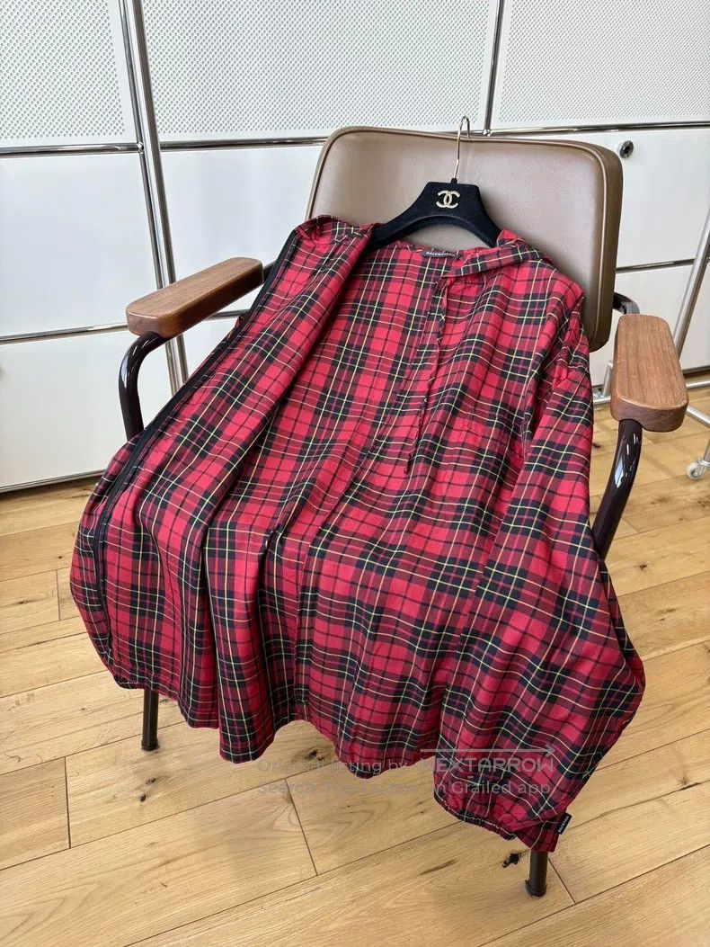 Balenciaga Balenciaga Red Plaid Hooded Zip-Up Shirt Jacket, Size 38 Size XS / US 0-2 / IT 36-38 - 6 Thumbnail