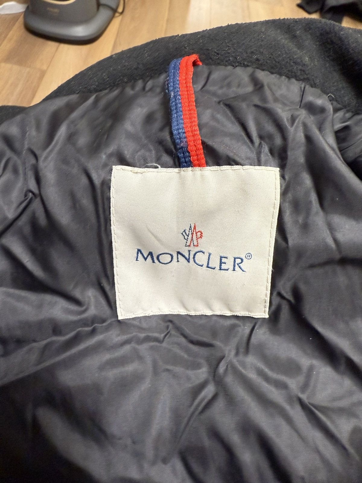 Moncler Moncler Moka Down Jacket vintage Rare Coat Size S / US 4 / IT 40 - 5 Thumbnail