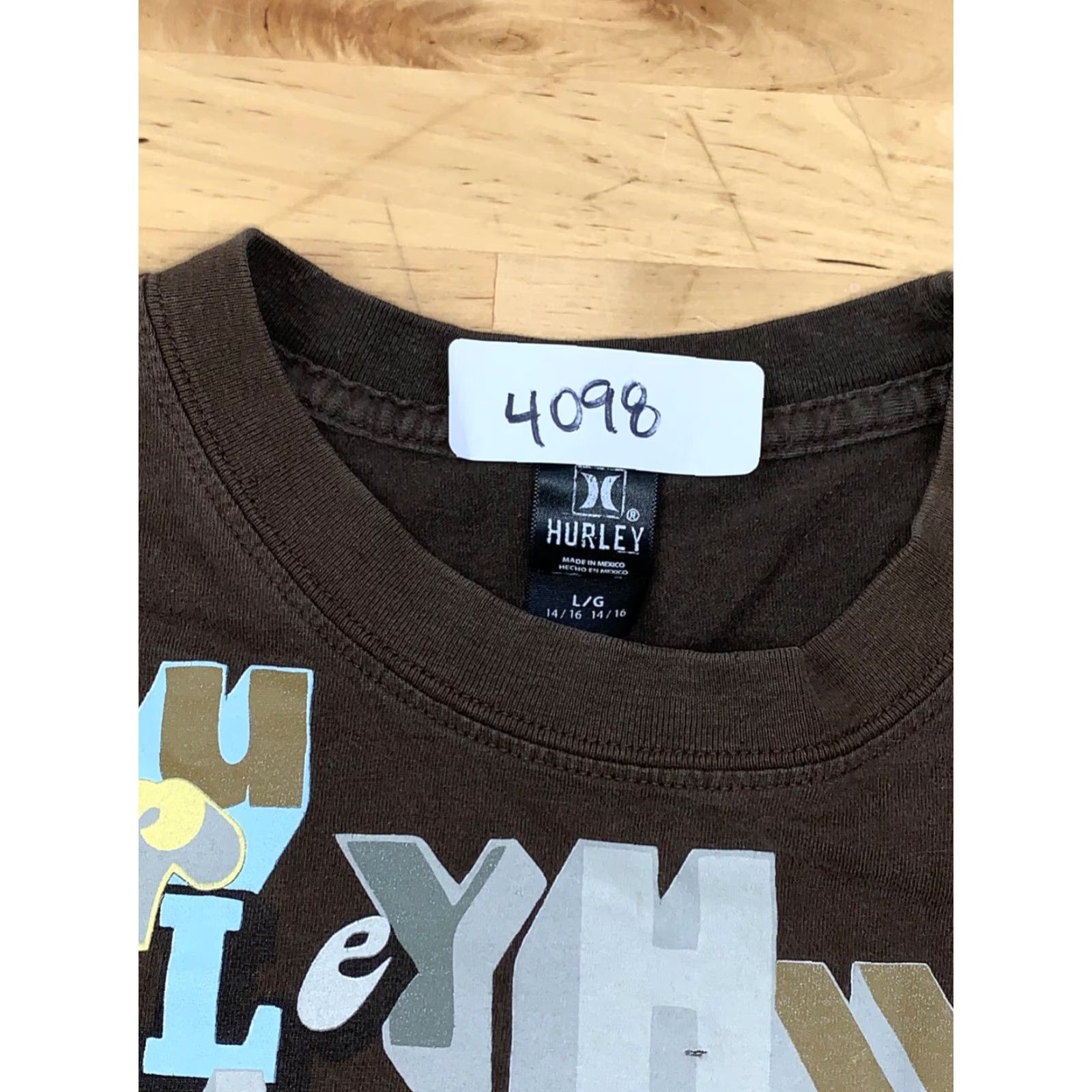 Hurley VINTAGE Hurley T Shirt Short Sleeve Brown Mens S 4098 Size US S / EU 44-46 / 1 - 4 Thumbnail