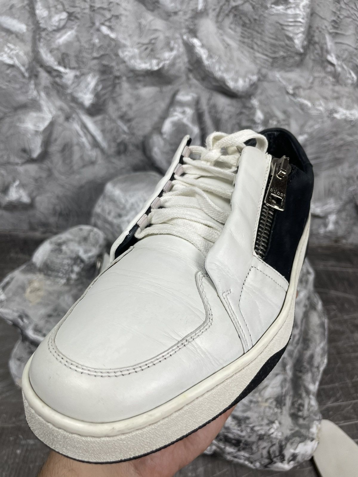 Gucci Gucci Black / White Leather Zip Sneakers Size US 9.5 / EU 42-43 - 14 Thumbnail