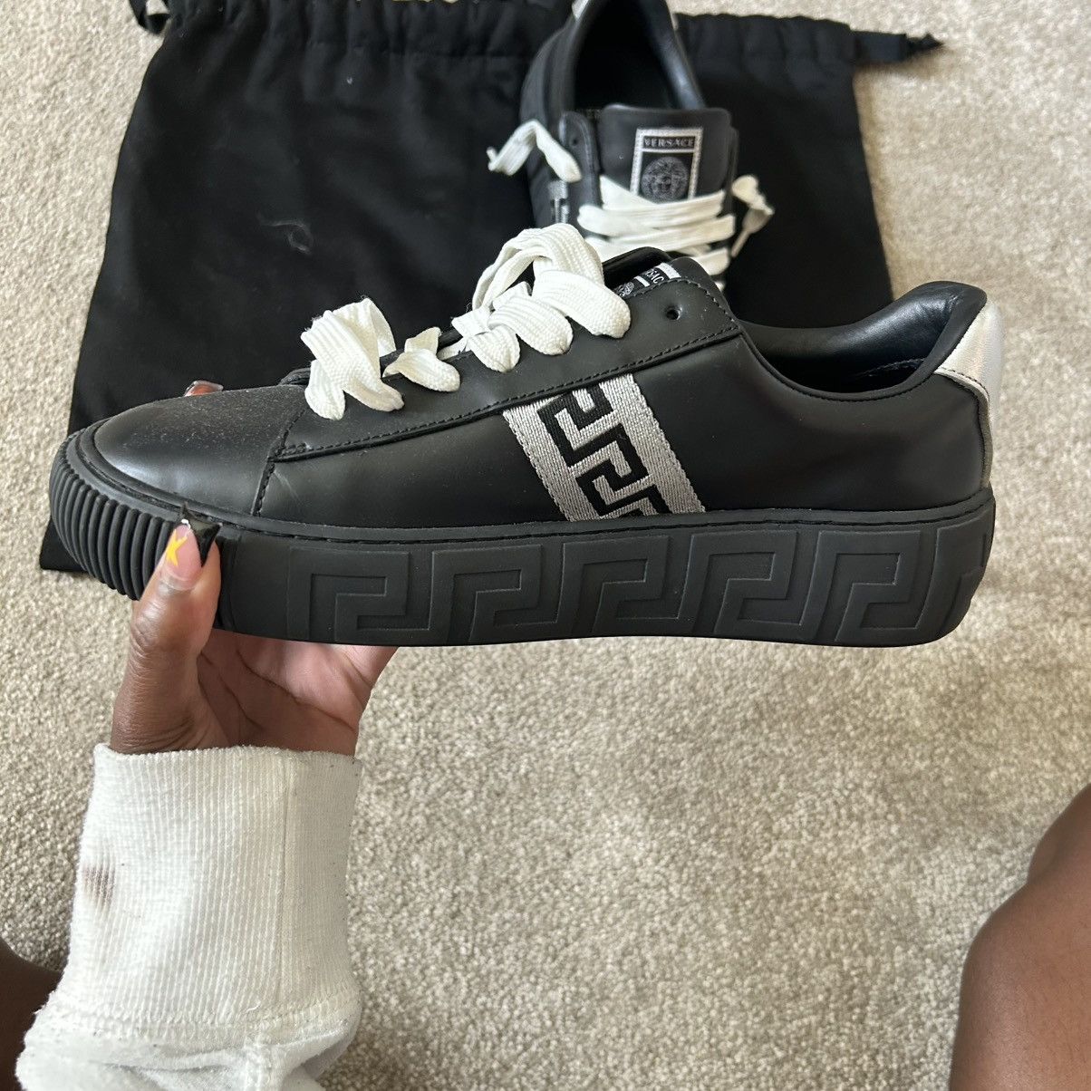 Versace Versace Greca sneakers 🖤🩶 Size US 6.5 / EU 39-40 - 3 Thumbnail