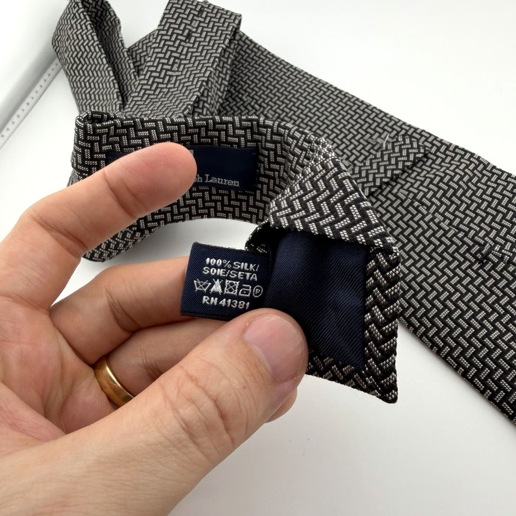 Polo Ralph Lauren Polo Ralph Lauren Tie Black Geometric Silk Hand Made in Italy Mens Size US M / EU 48-50 / 2 - 4 Thumbnail