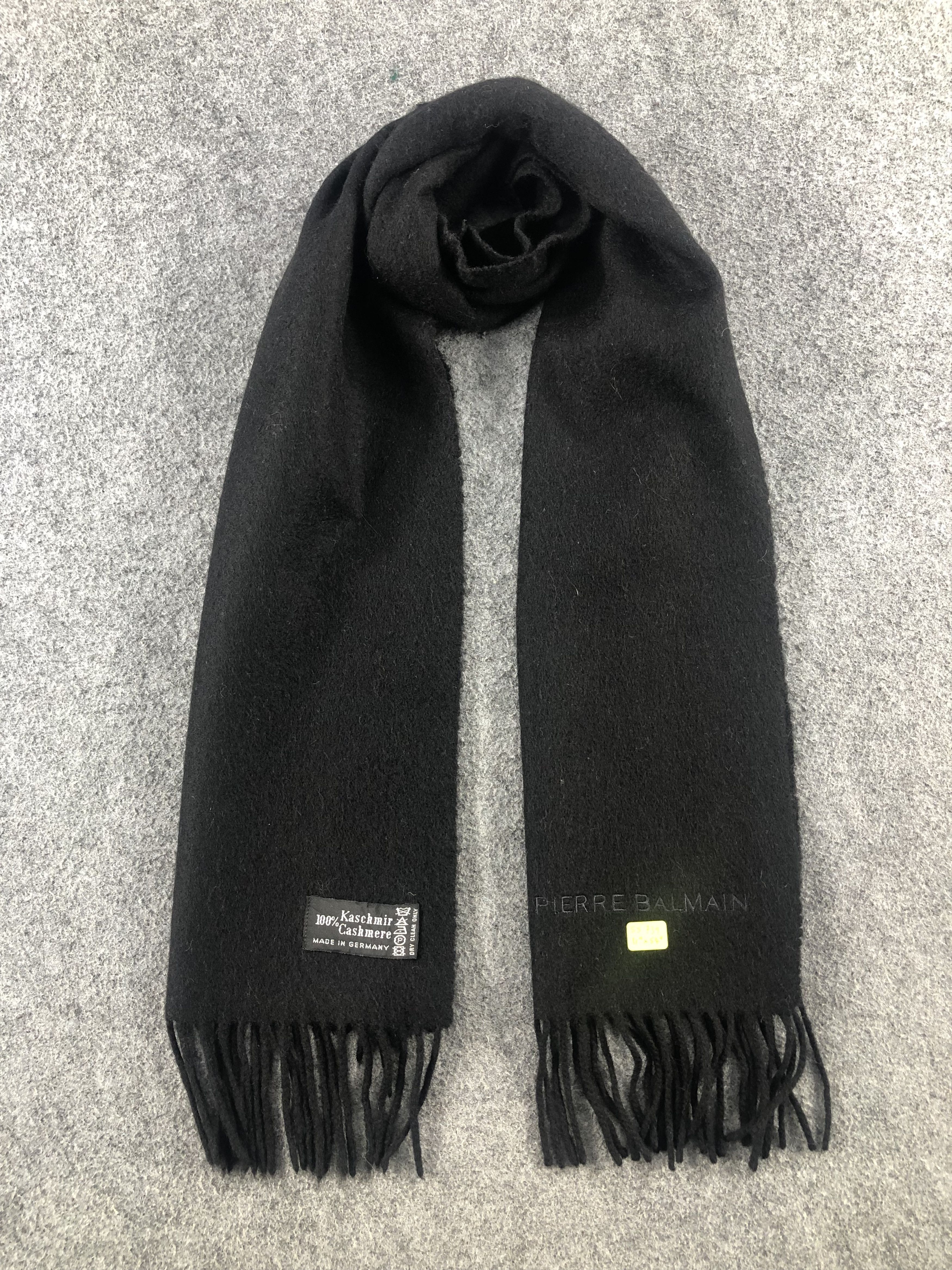 Pierre Balmain Pierre Balmain Scarf / Muffler / Neckwear Size ONE SIZE - 1 Thumbnail
