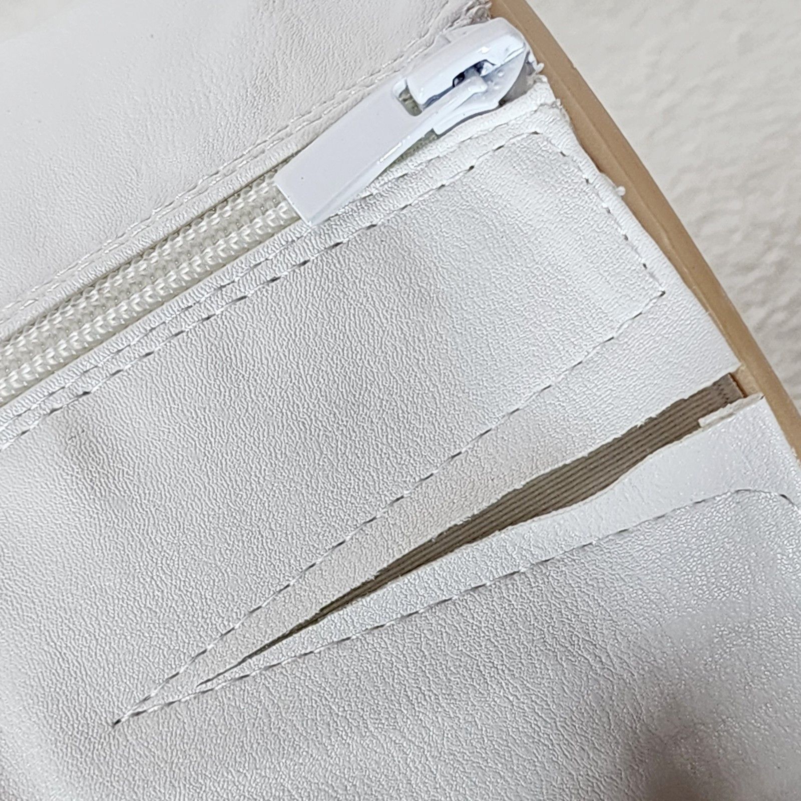 Other Victoria White Thigh High Over The Knee Slouch Scrunch Boots Size US 6.5 / IT 36.5 - 8 Thumbnail