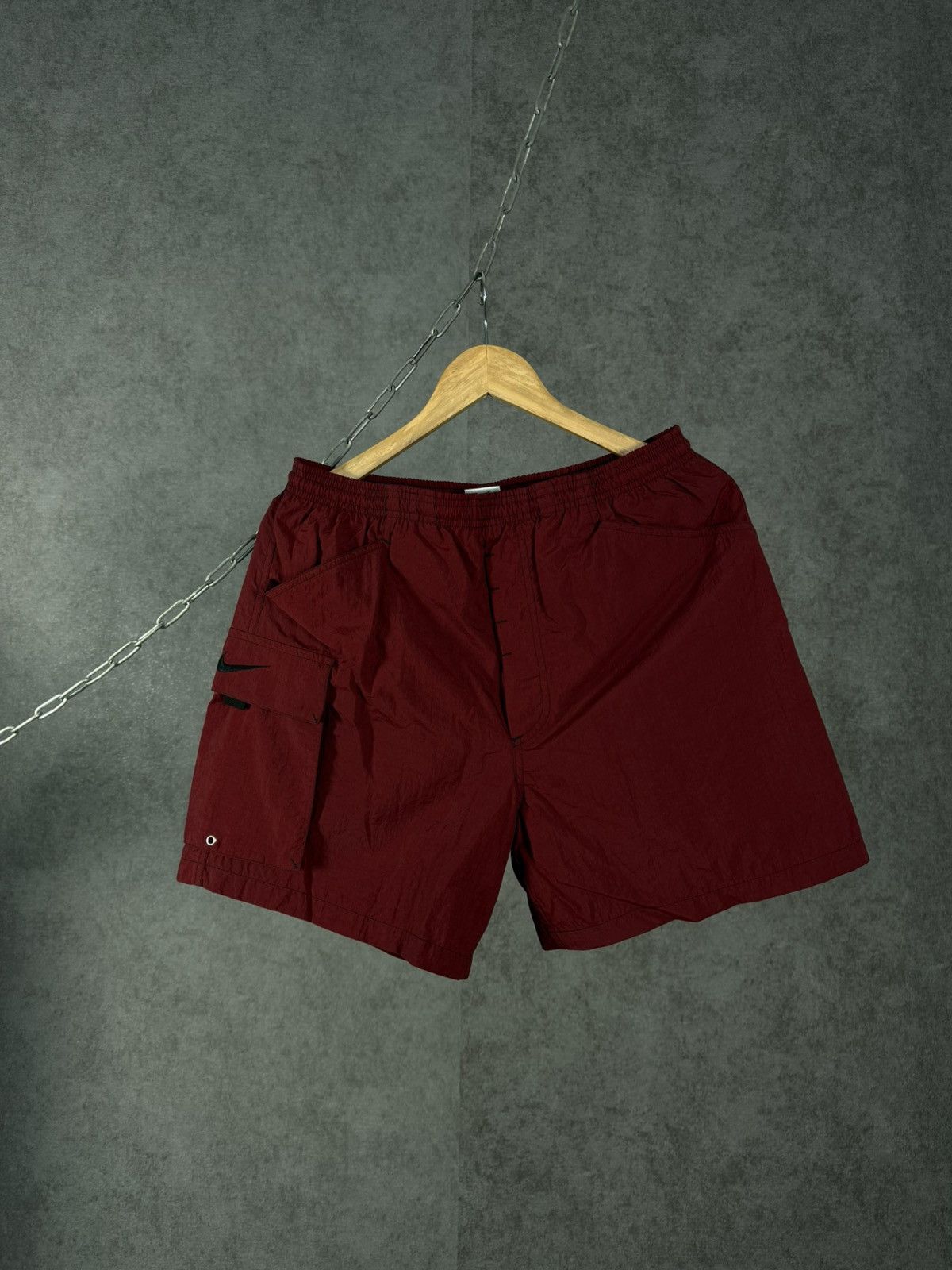 Nike Nike swoosh vintage nylon shorts Size US 32 / EU 48 - 1 Thumbnail