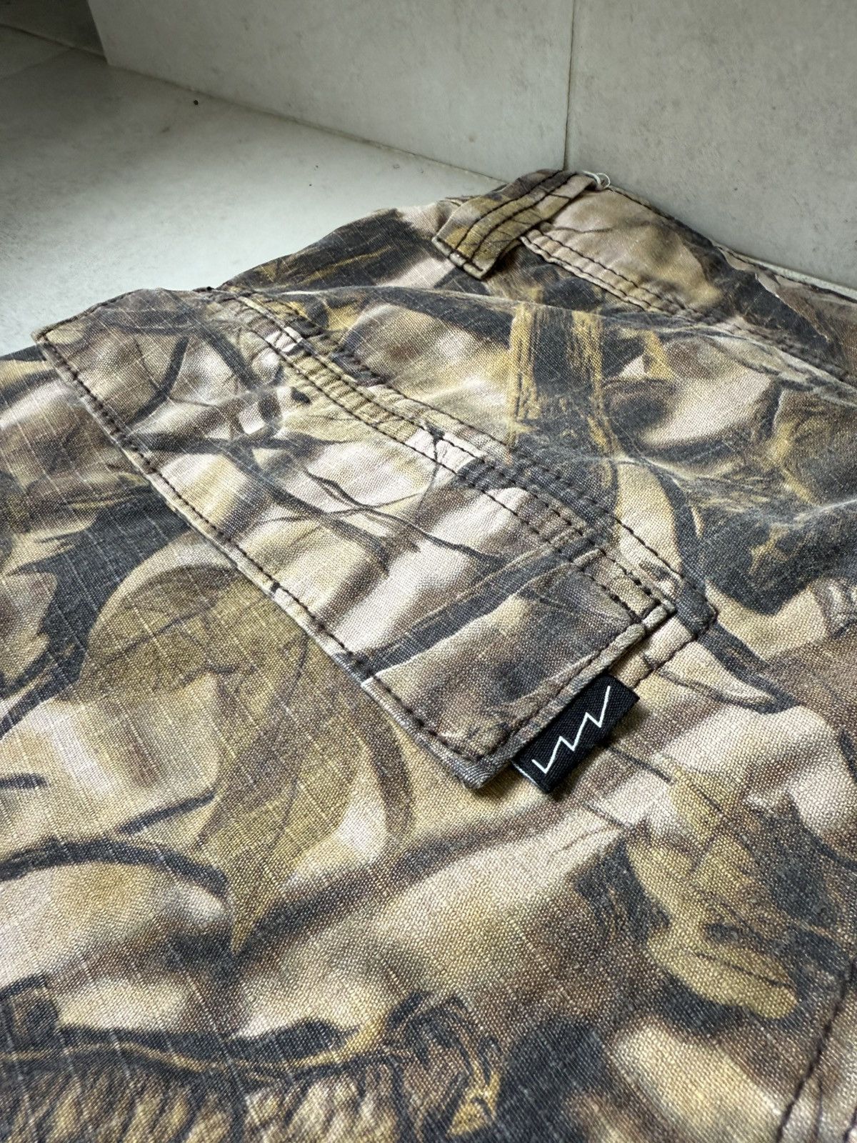 Factorie Baggy ‘Hunter Camo’ Cargopants Size US 30 / EU 46 - 3 Thumbnail