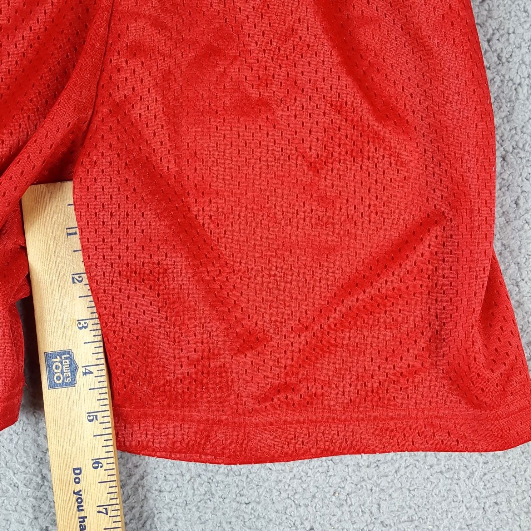 Vintage VINTAGE Basketball Shorts Men's Size S Retro Drawstring Gym Workout Red Stretch Waist Size US 29 - 7 Thumbnail
