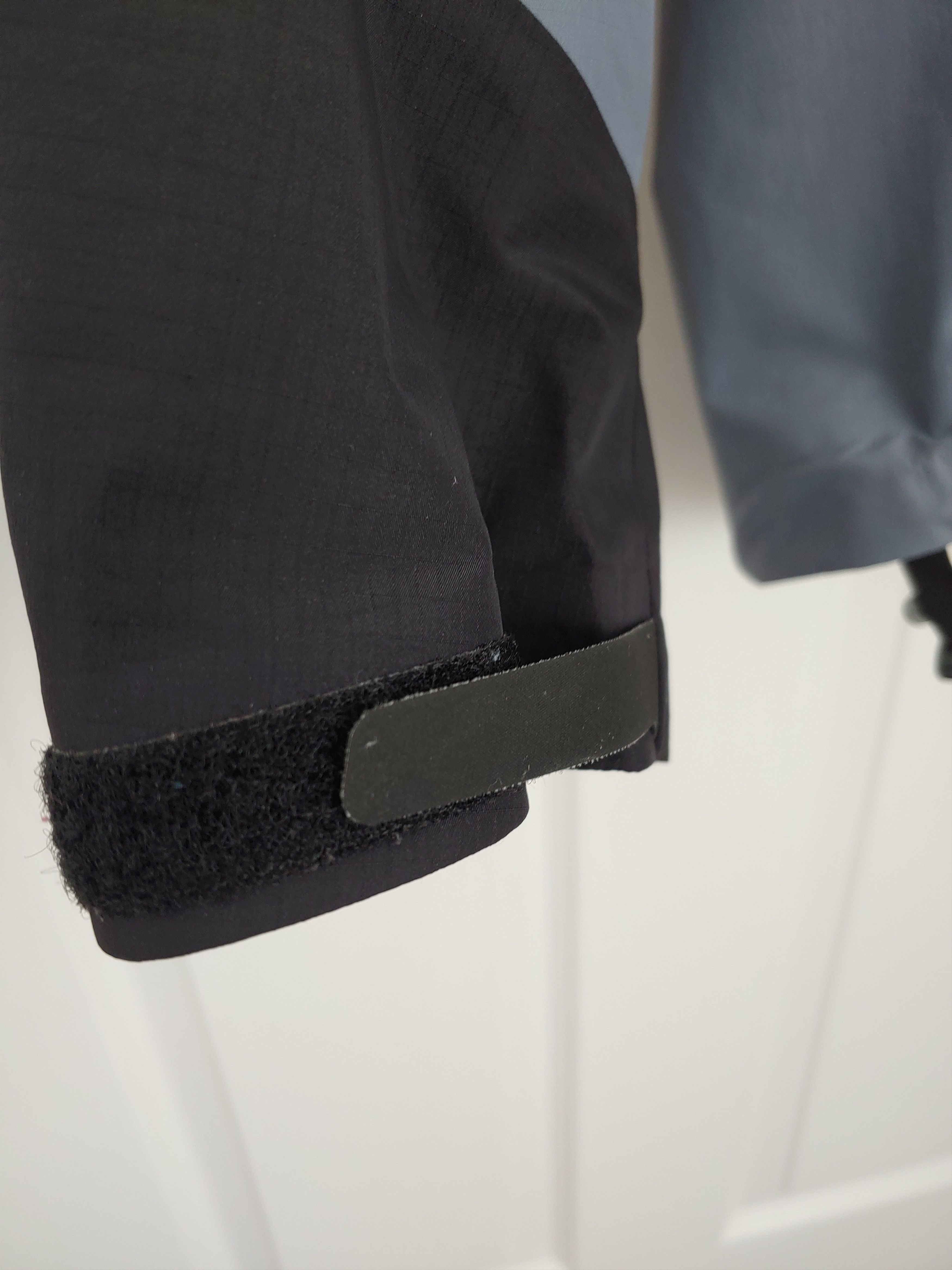 Arc'teryx Arcteryx x BEAMS Beta SL men's size medium Size US M / EU 48-50 / 2 - 6 Thumbnail