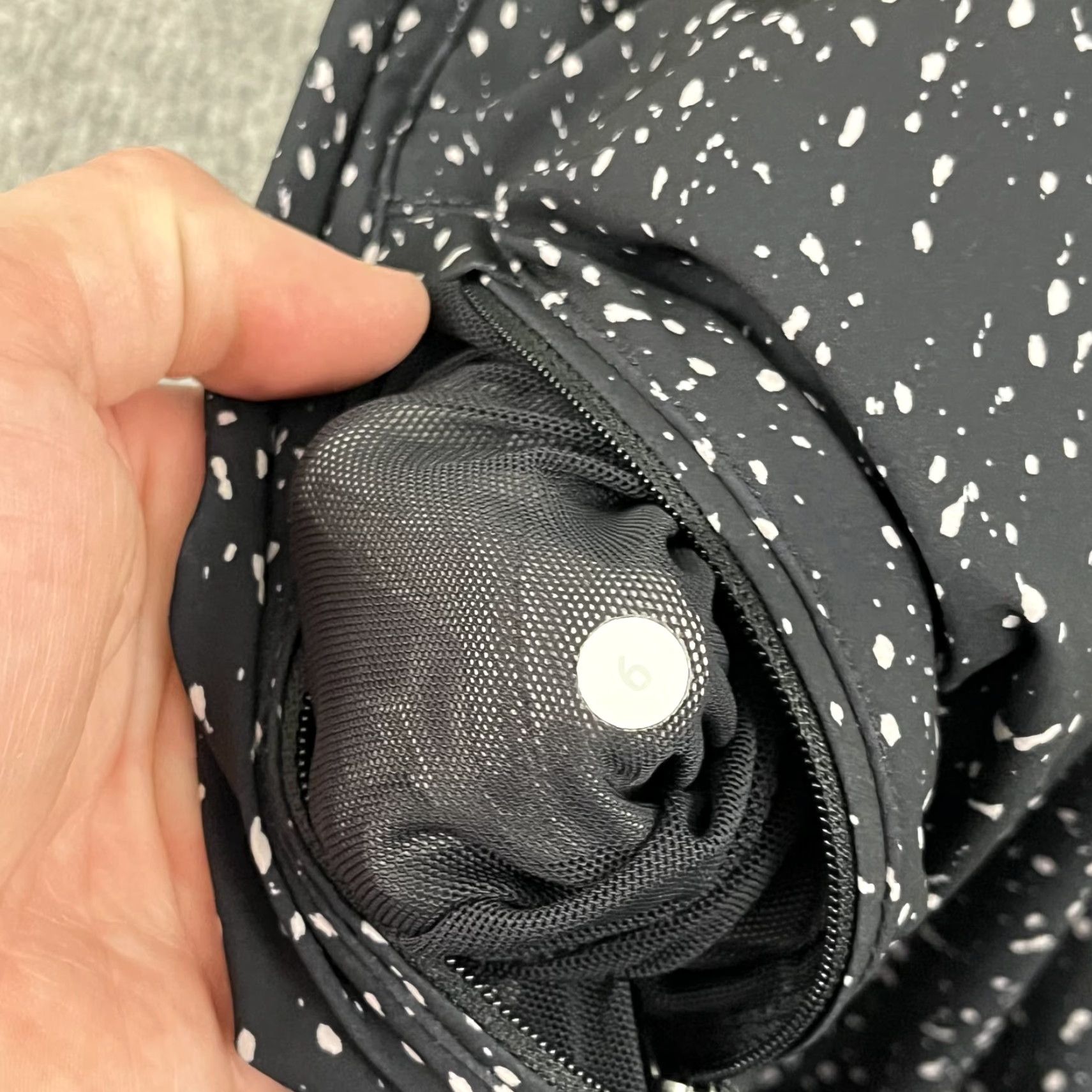 Lululemon Lululemon Go The Distance Hooded Vest Womens Size 6 Butterfly Texture Running Jacket Size M / US 6-8 / IT 42-44 - 5 Thumbnail