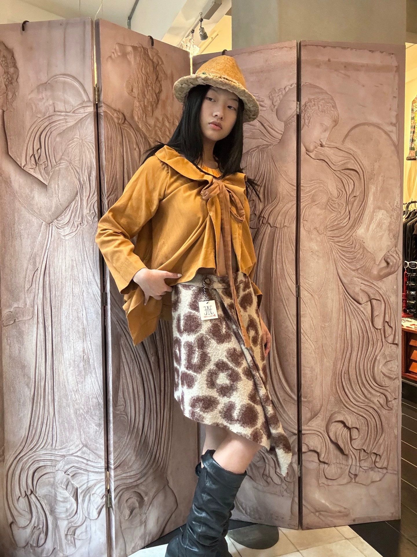 Vivienne Westwood Vivienne Westwood Leopard Wool Wrap Skirt 2 Vintage Size 26" / US 2 / IT 38 - 1 Thumbnail