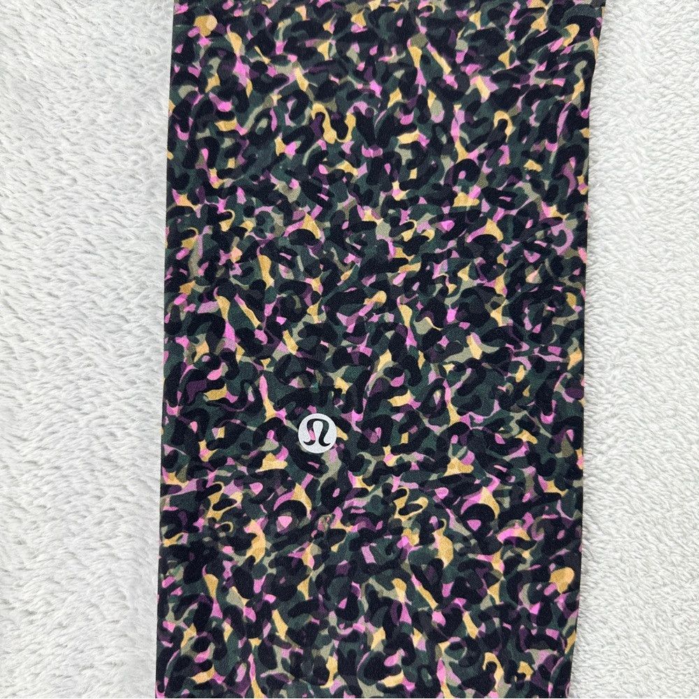 Lululemon Lululemon NWT Women's Size 6 Wunder Train HR Tight 28" LW5D Size 28" / US 6 / IT 42 - 9 Thumbnail