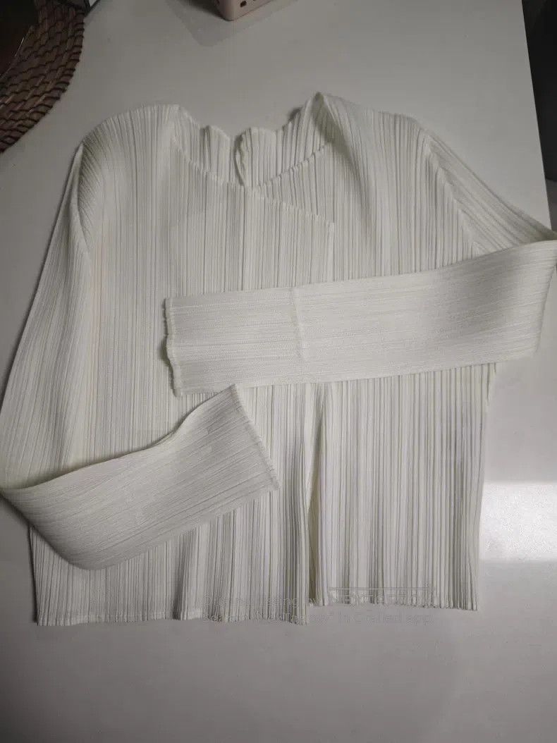 Issey Miyake Issey Miyake White Ruffled Long Sleeve Top Size L / US 10 / IT 46 - 1 Thumbnail