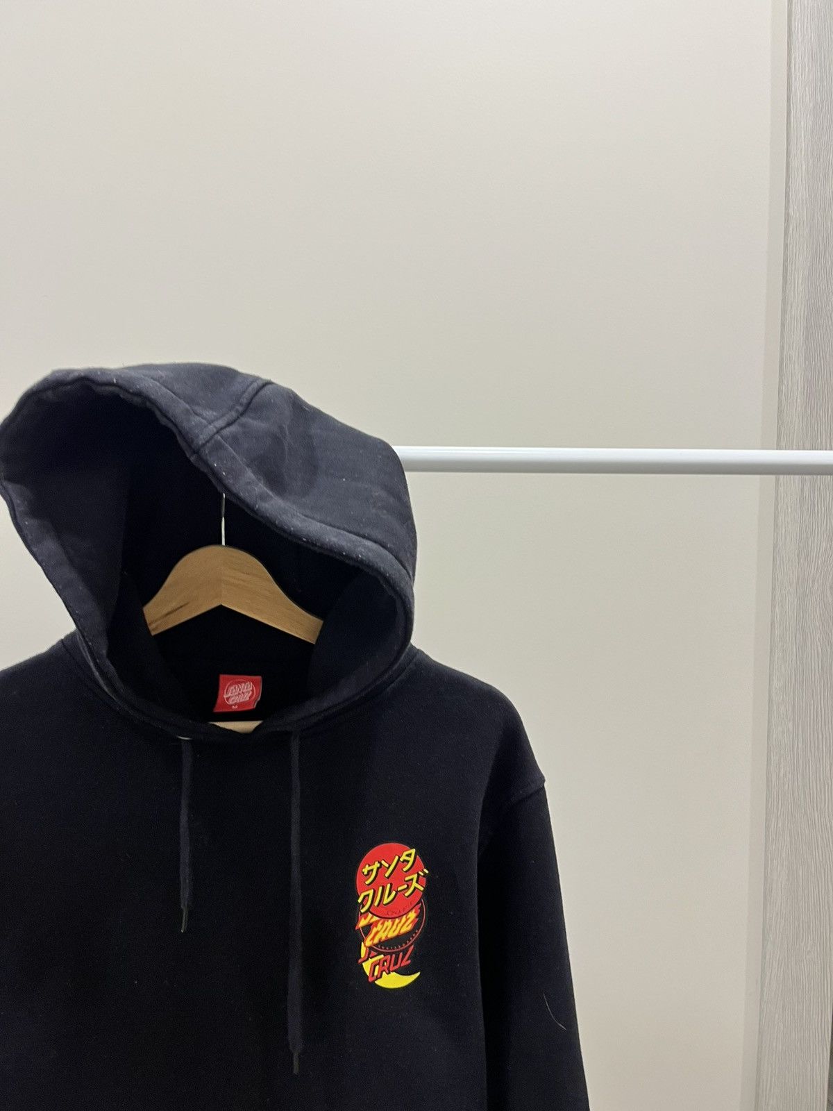 Japanese Brand Y2K Santa Cruz Skateboards Hoodie Sweatshirt Medium Black Size US M / EU 48-50 / 2 - 3 Thumbnail