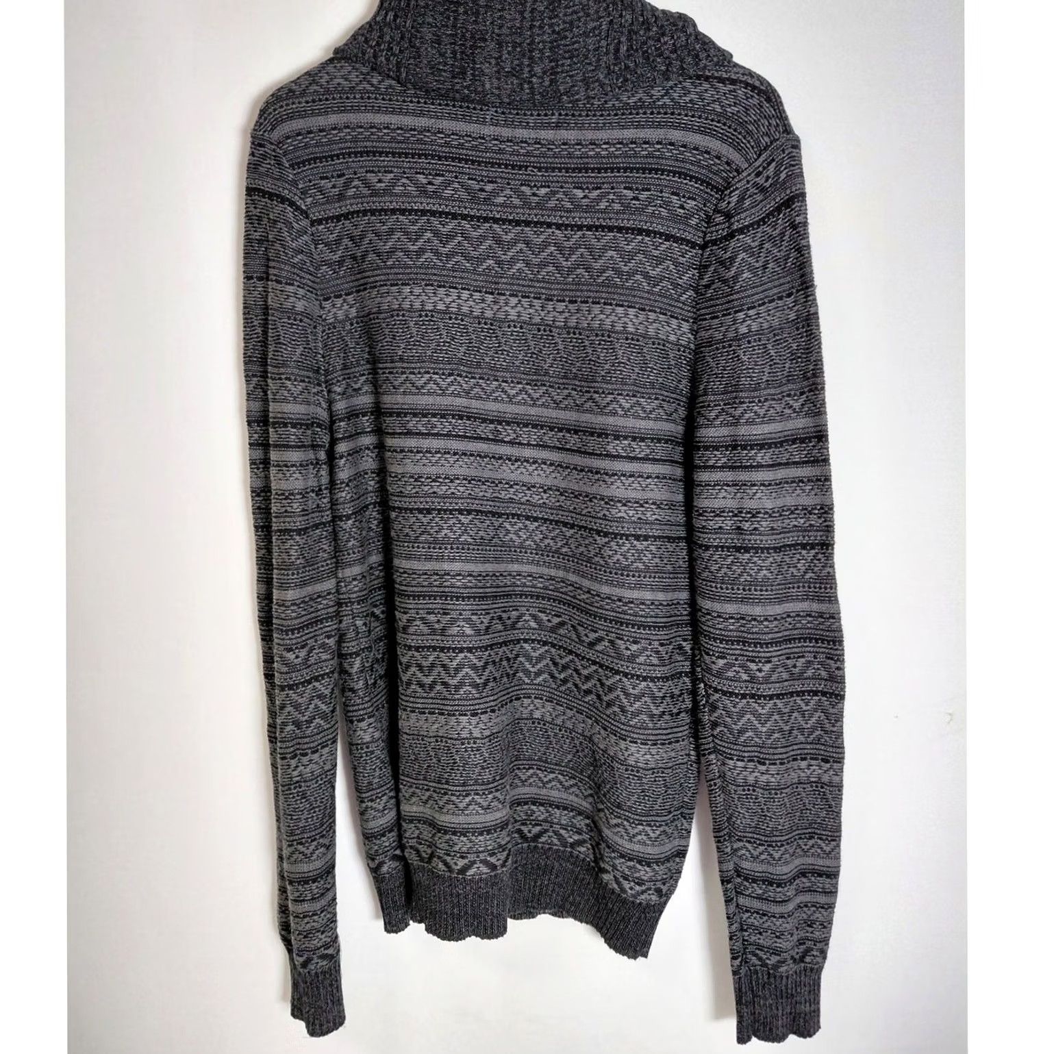 Vintage American Rag Sweater Gray Patterned Knit 100% Cotton V-Neck Long Sleeve Size L Men Size US L / EU 52-54 / 3 - 2 Thumbnail